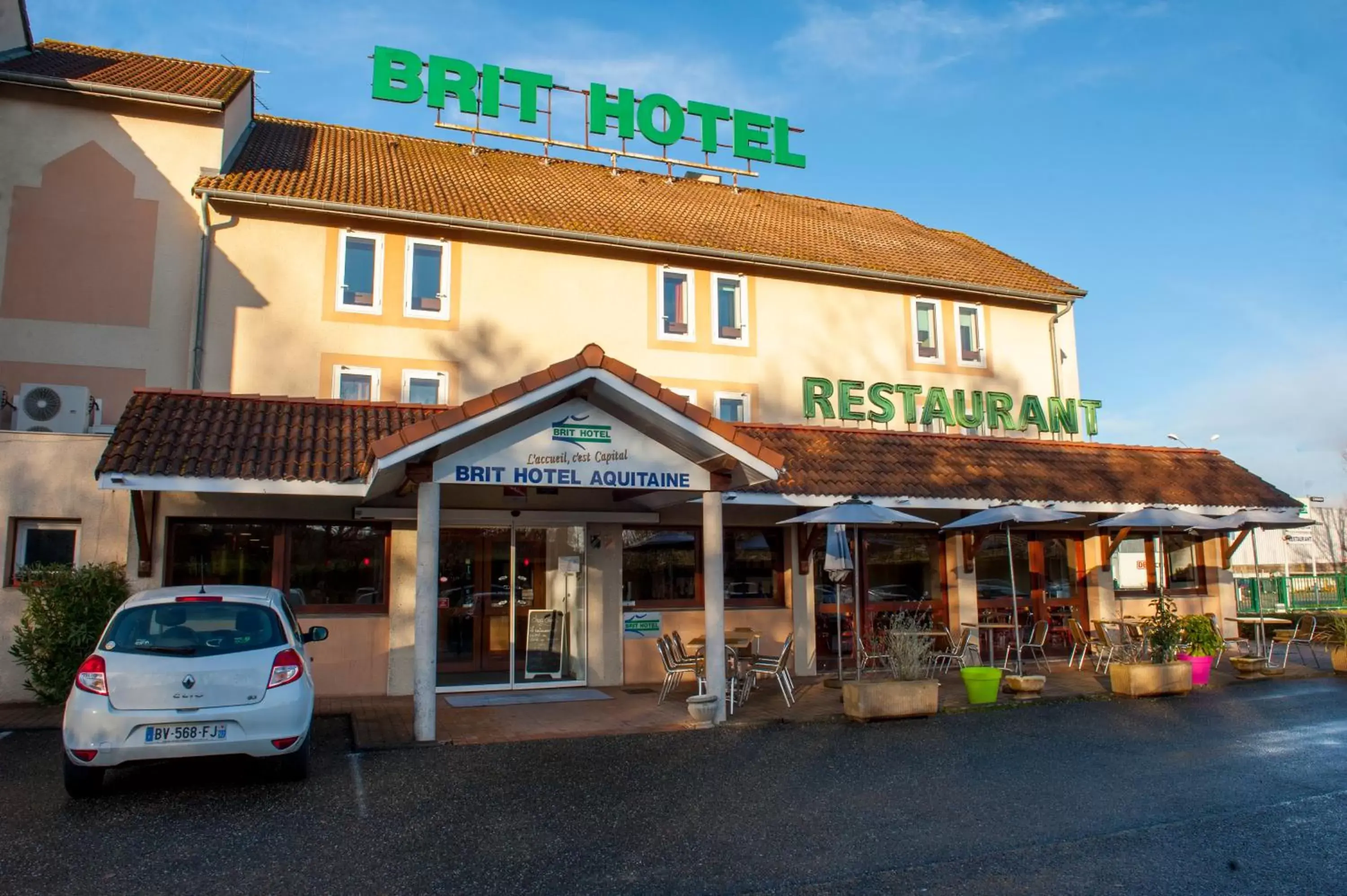 Property Building in Brit Hotel Agen - L'Aquitaine