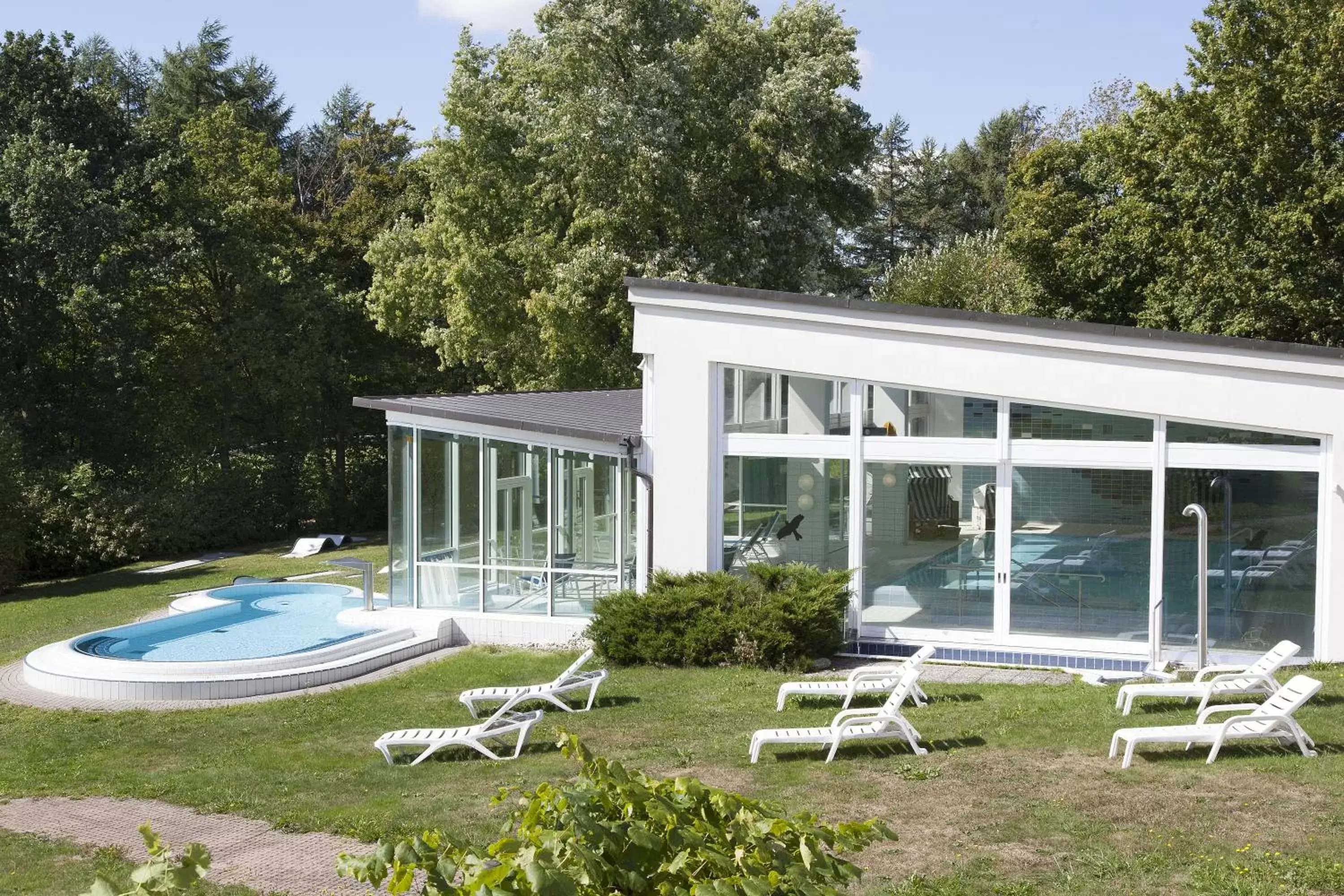 Garden, Property Building in Hotel Schwarzwald Freudenstadt