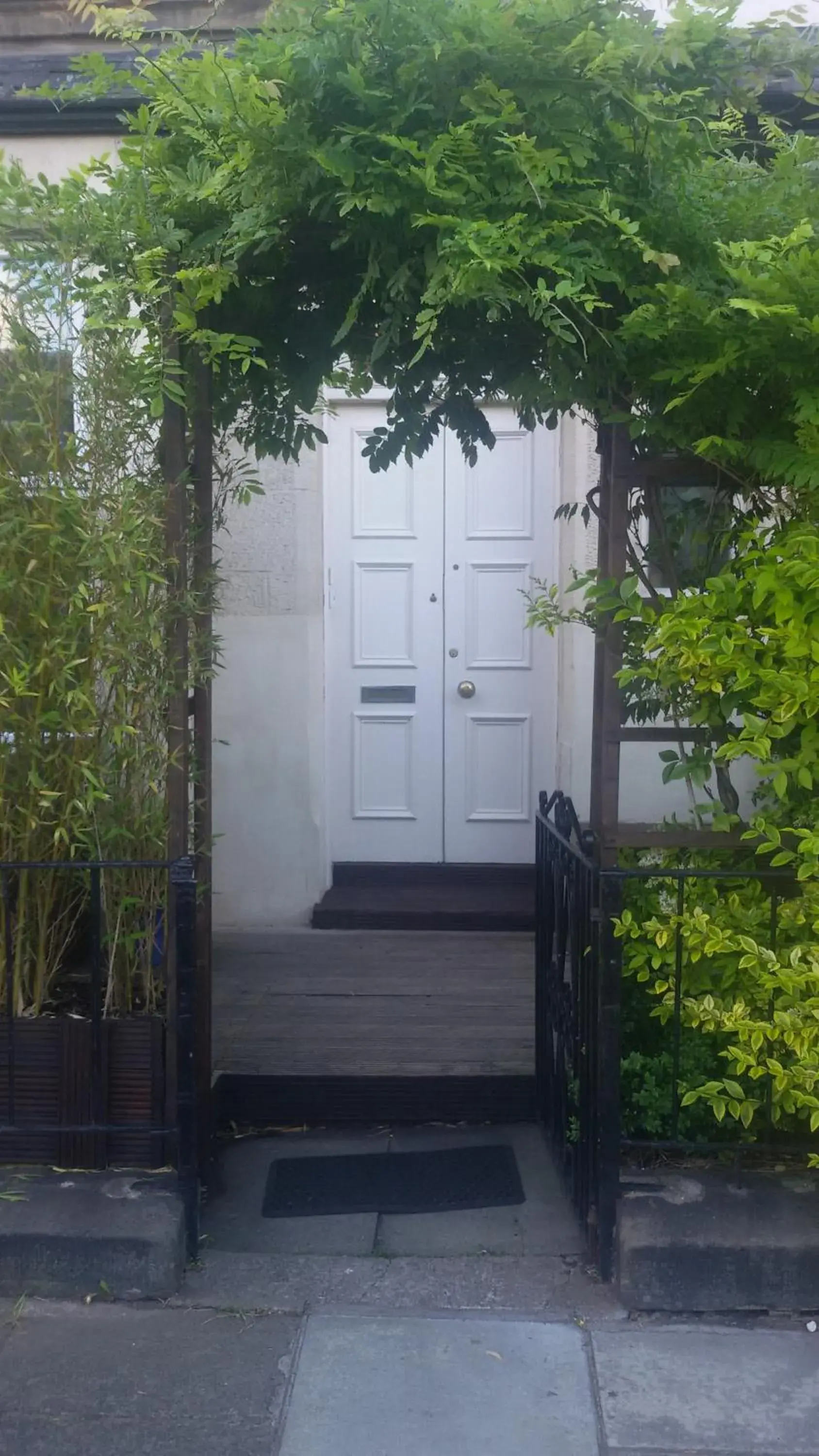 Facade/entrance, Patio/Outdoor Area in Leith House