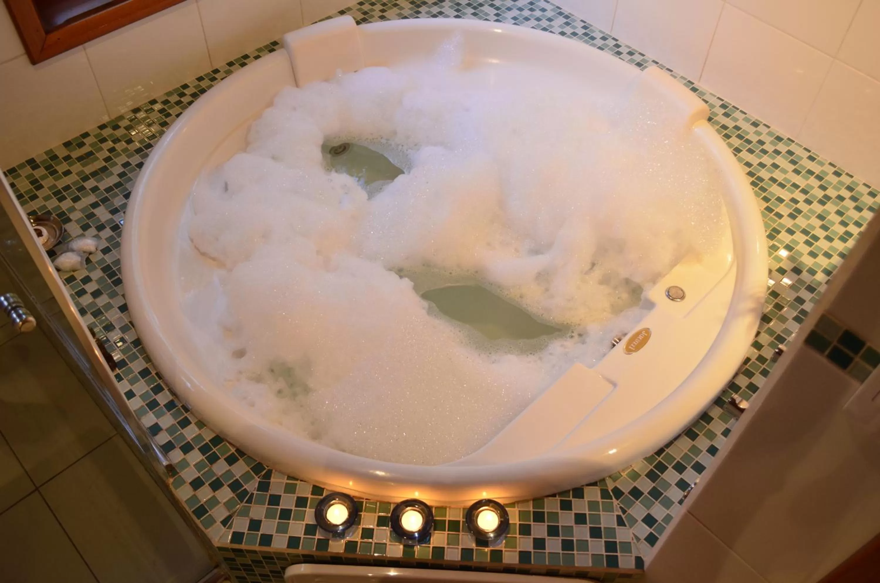 Hot Tub in Pousada Toca Da Coruja