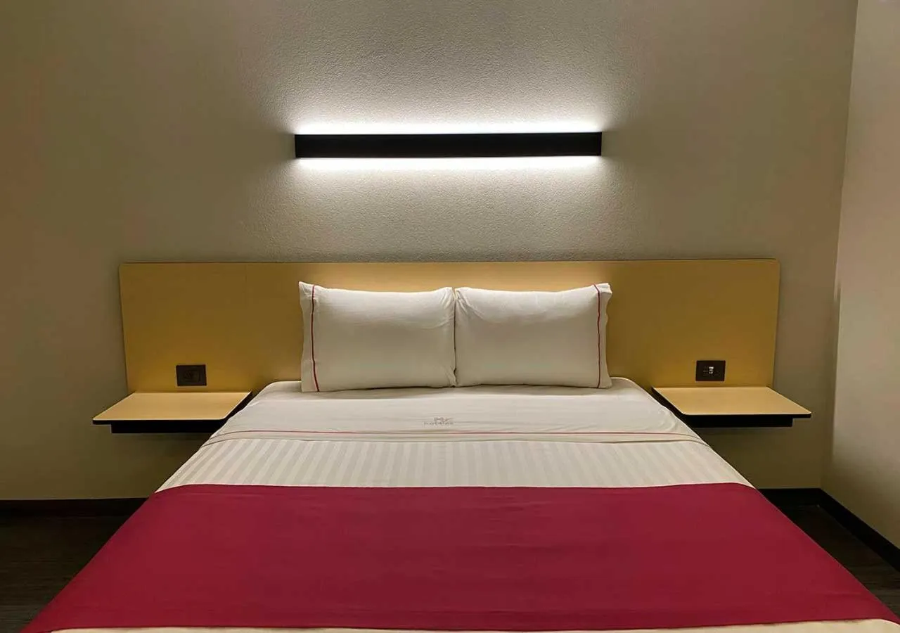 Bed in Hotel MX mas cuautitlan Izcalli, Trademark by Wyndham