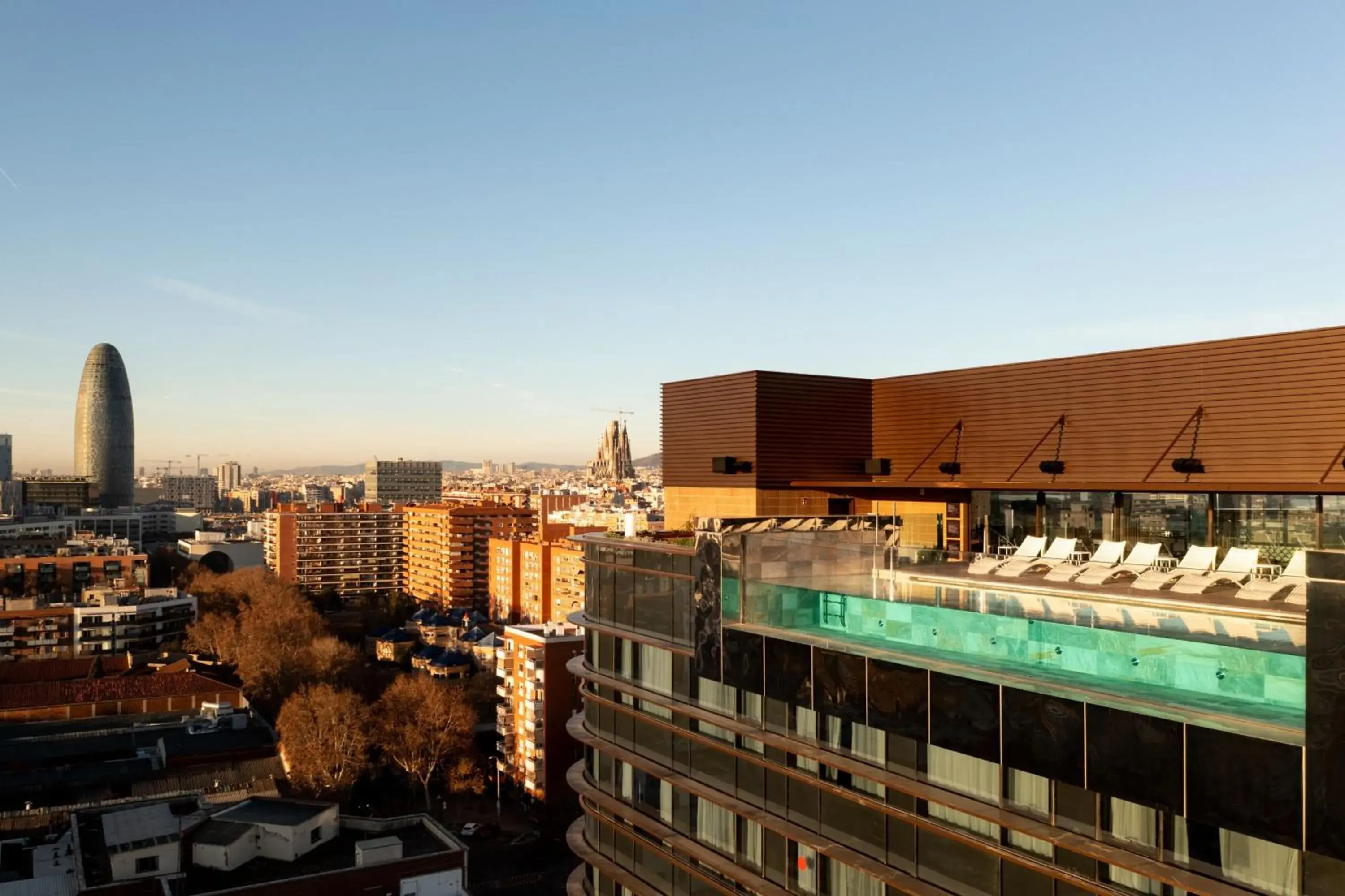 Property building, Pool View in Labtwentytwo Barcelona, a Tribute Portfolio Hotel