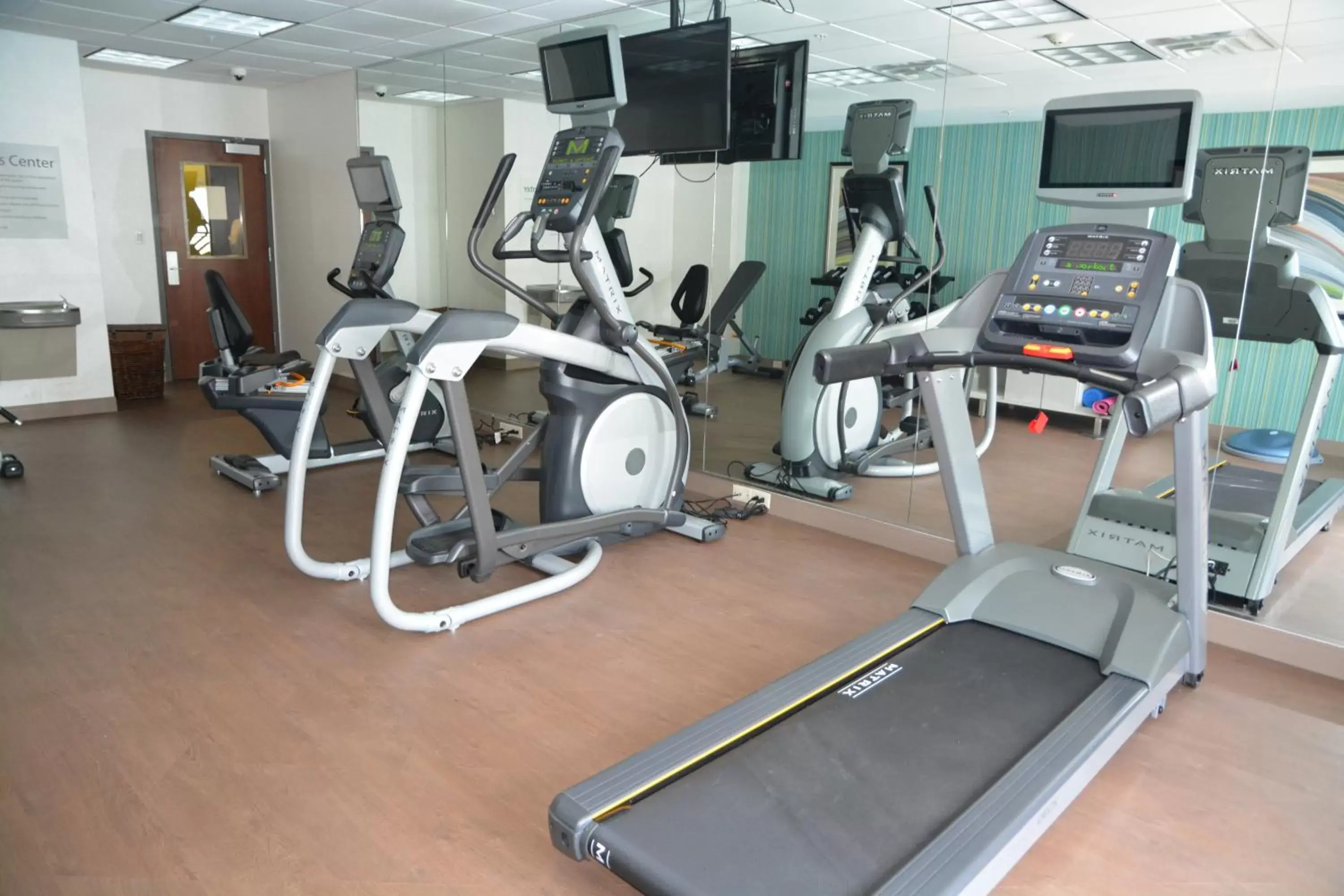 Spa and wellness centre/facilities, Fitness Center/Facilities in Holiday Inn Express & Suites Caryville, an IHG Hotel