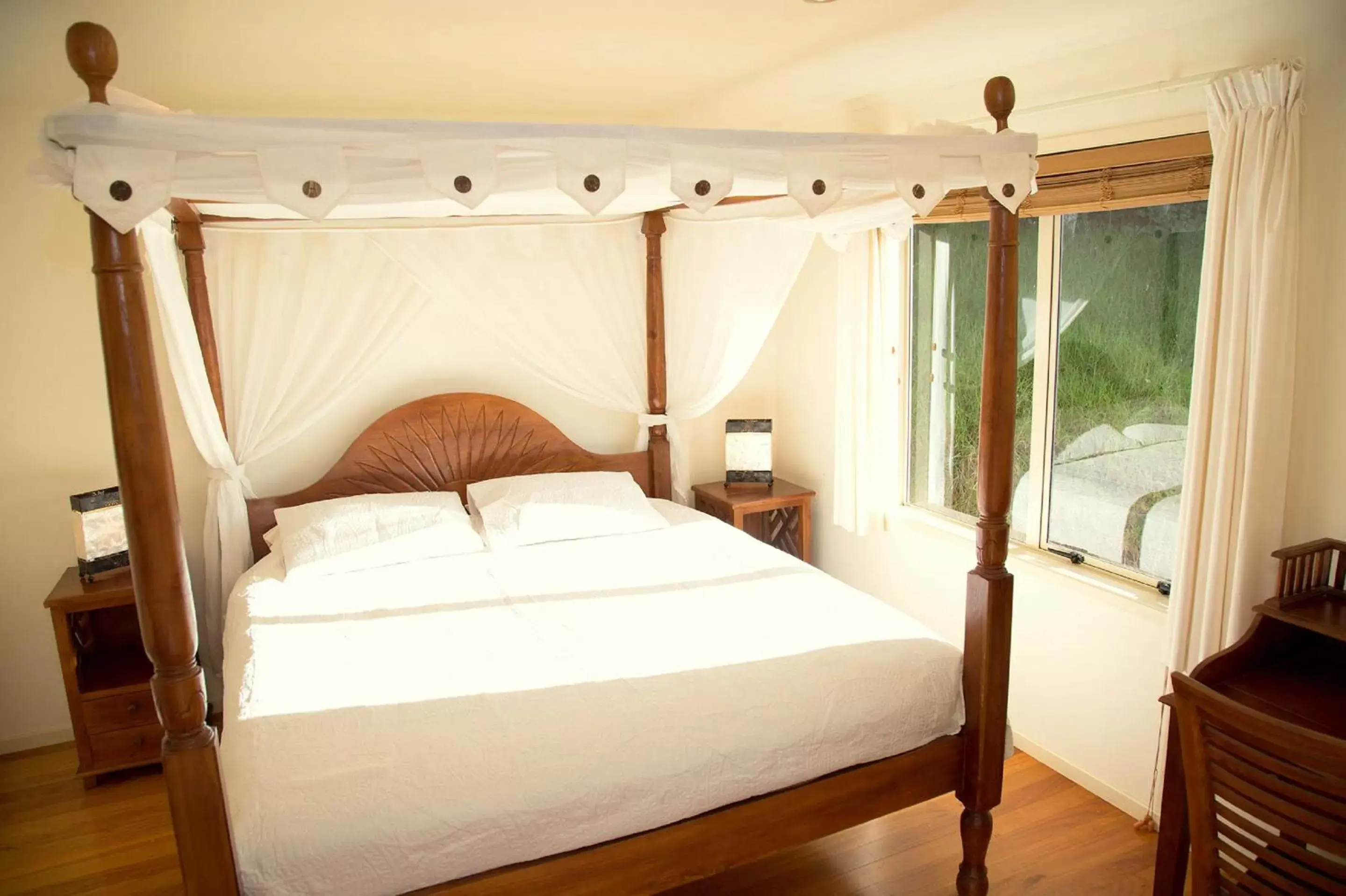 Bed in Avalon Resort