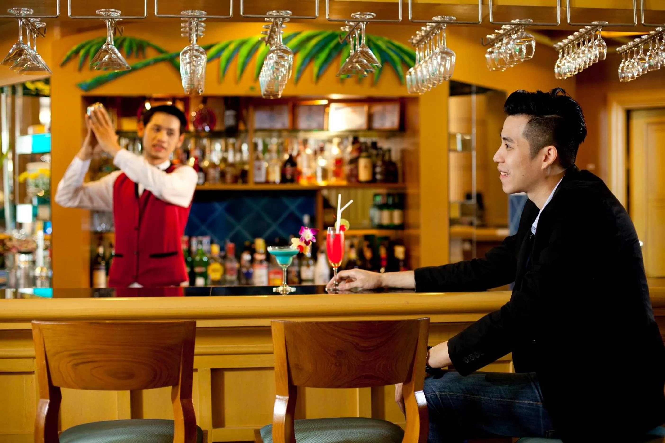 Staff in Jomtien Palm Beach Hotel and Resort