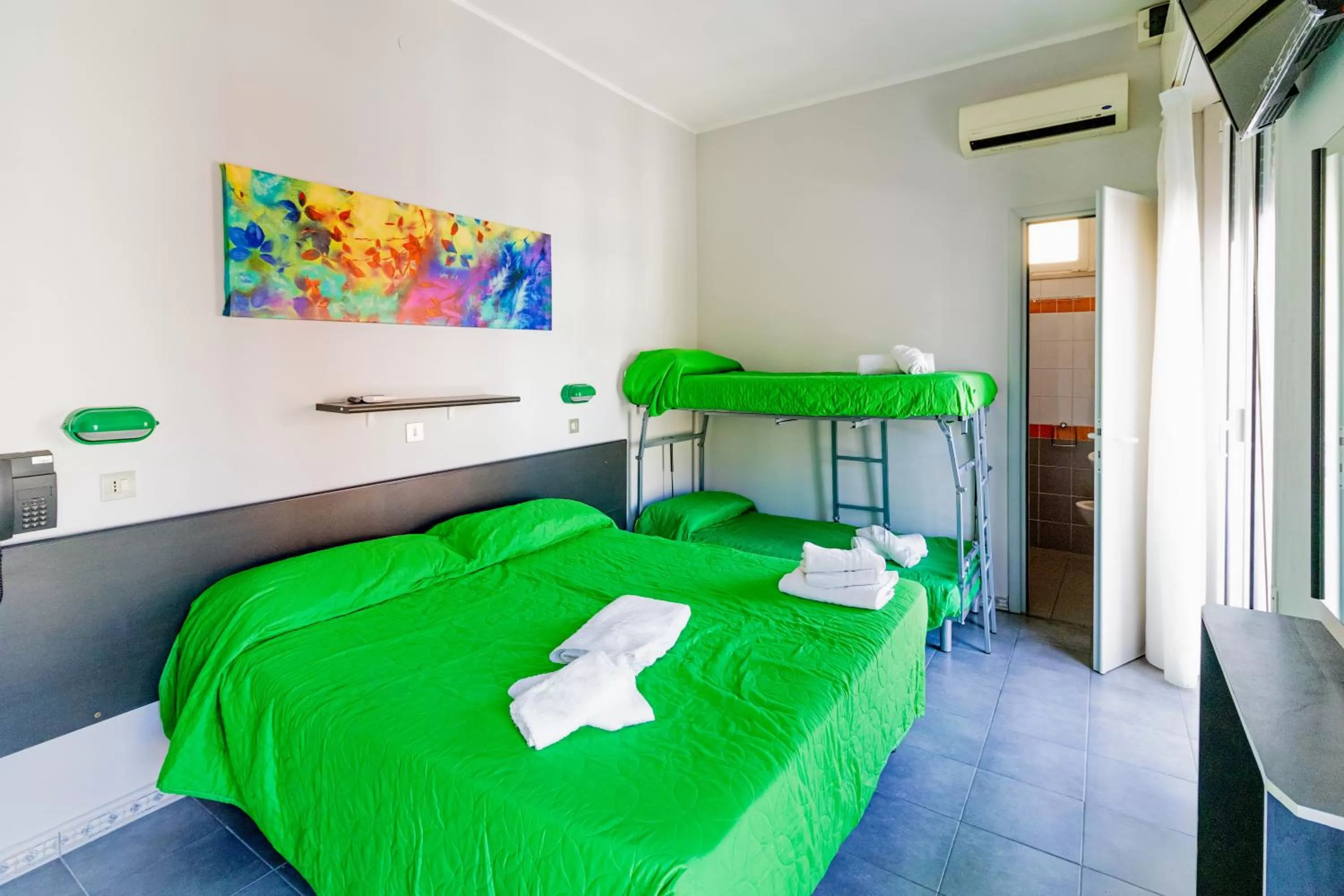 Quadruple Room in Hotel Austria