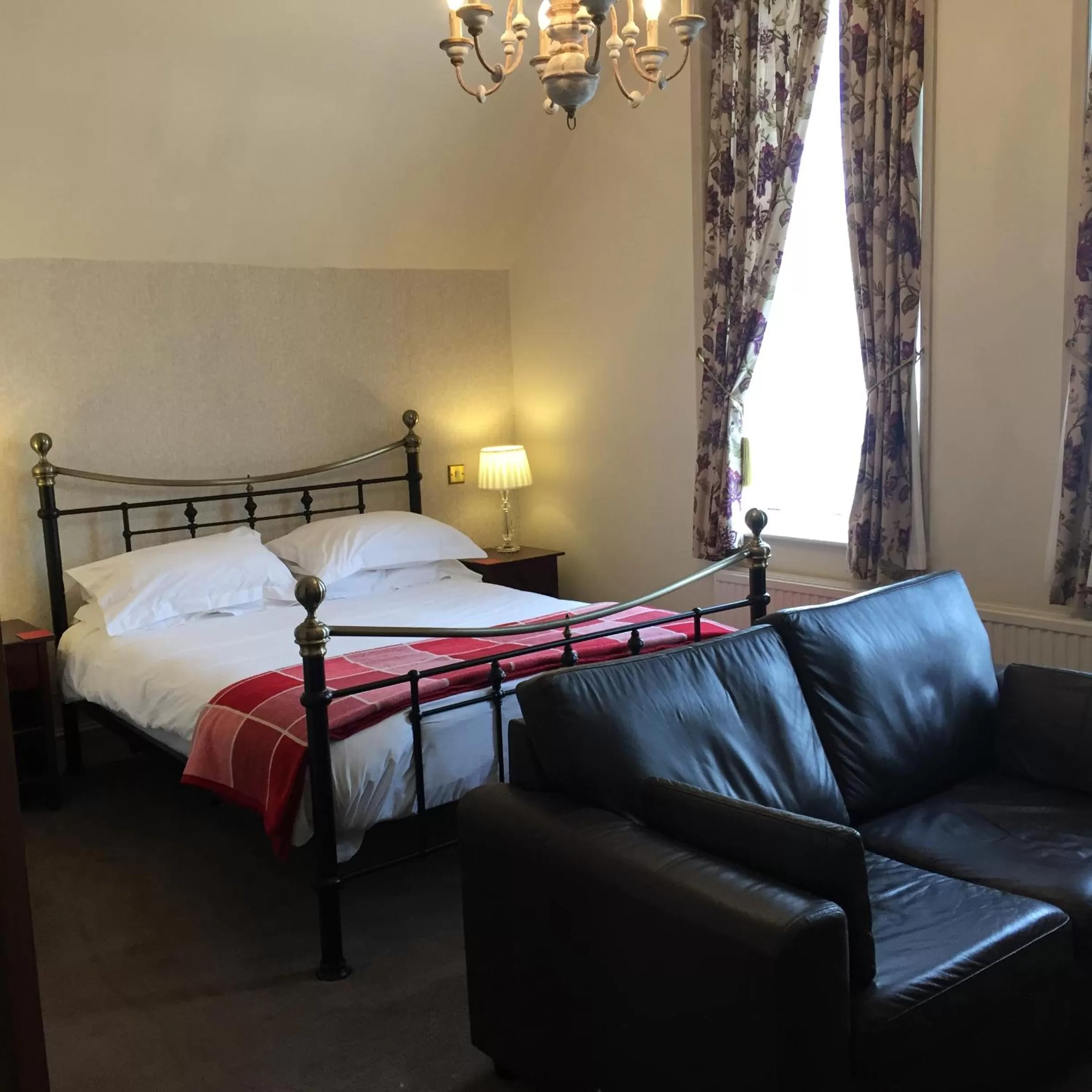 Bedroom, Bed in The Beaumont Accommodation