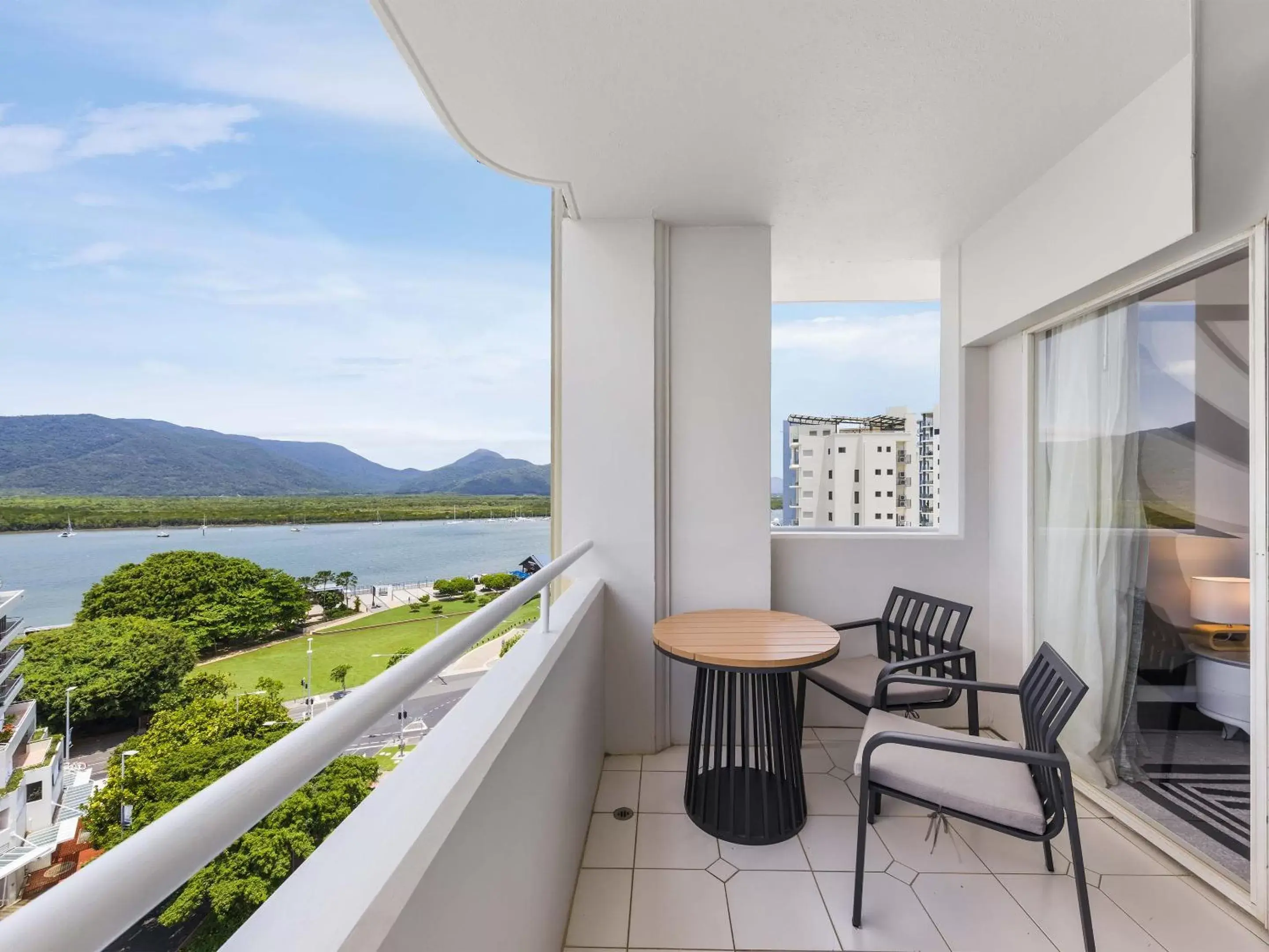 Balcony/Terrace in Pullman Cairns International