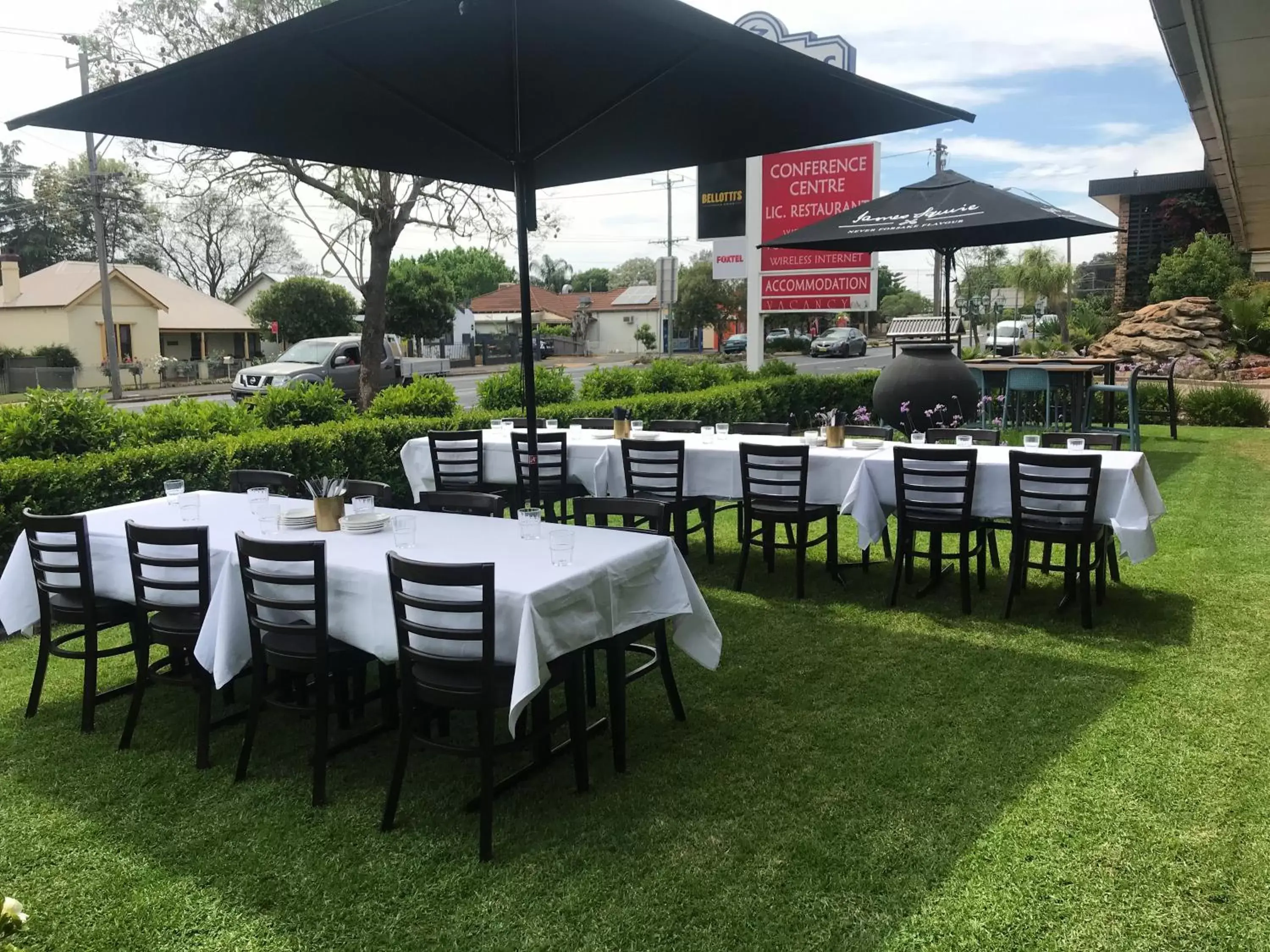 Restaurant/places to eat in Cascades Motor Inn Restaurant/places to eat in Cascades Motor Inn