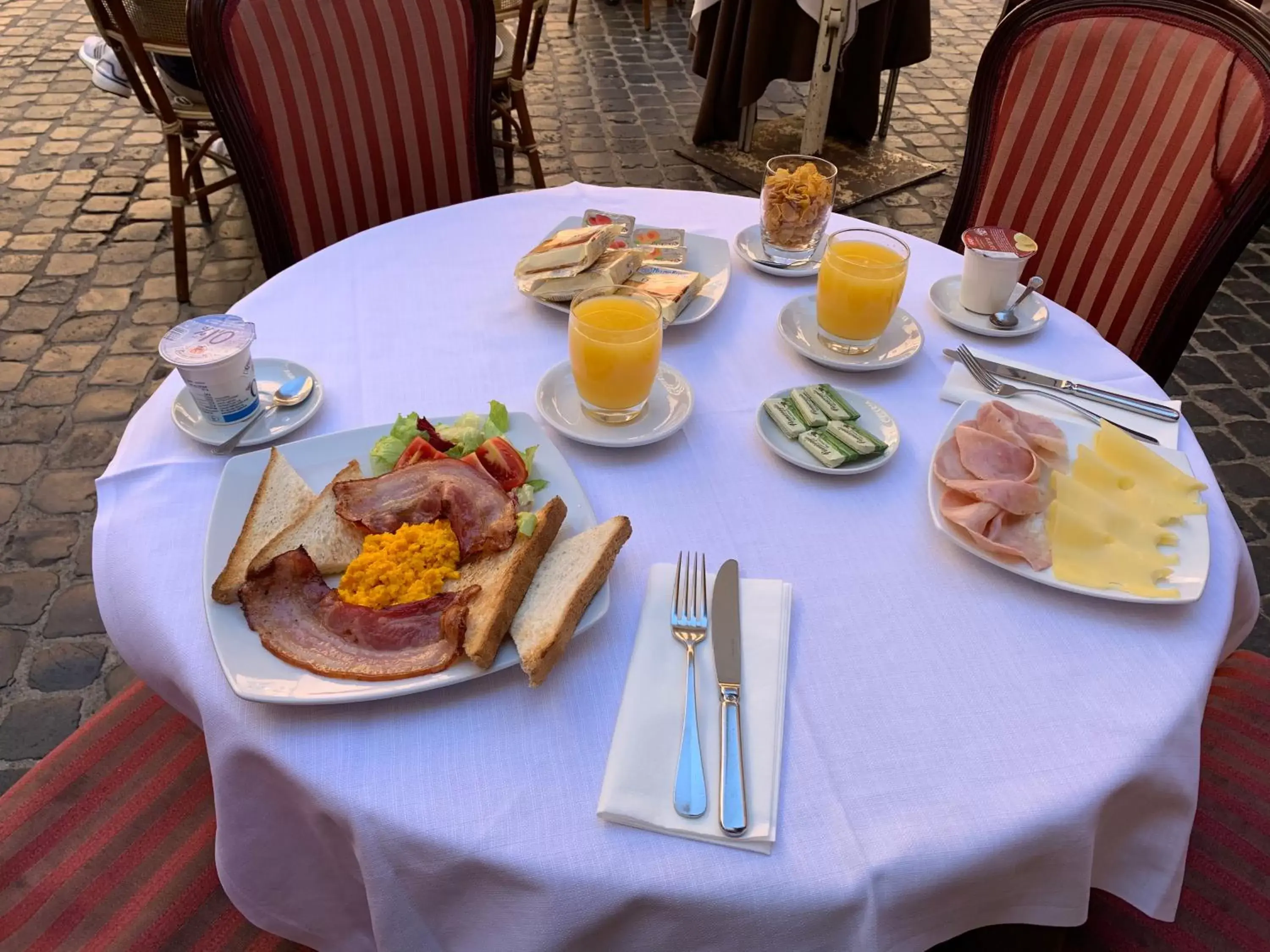 Continental breakfast in Albergo Abruzzi