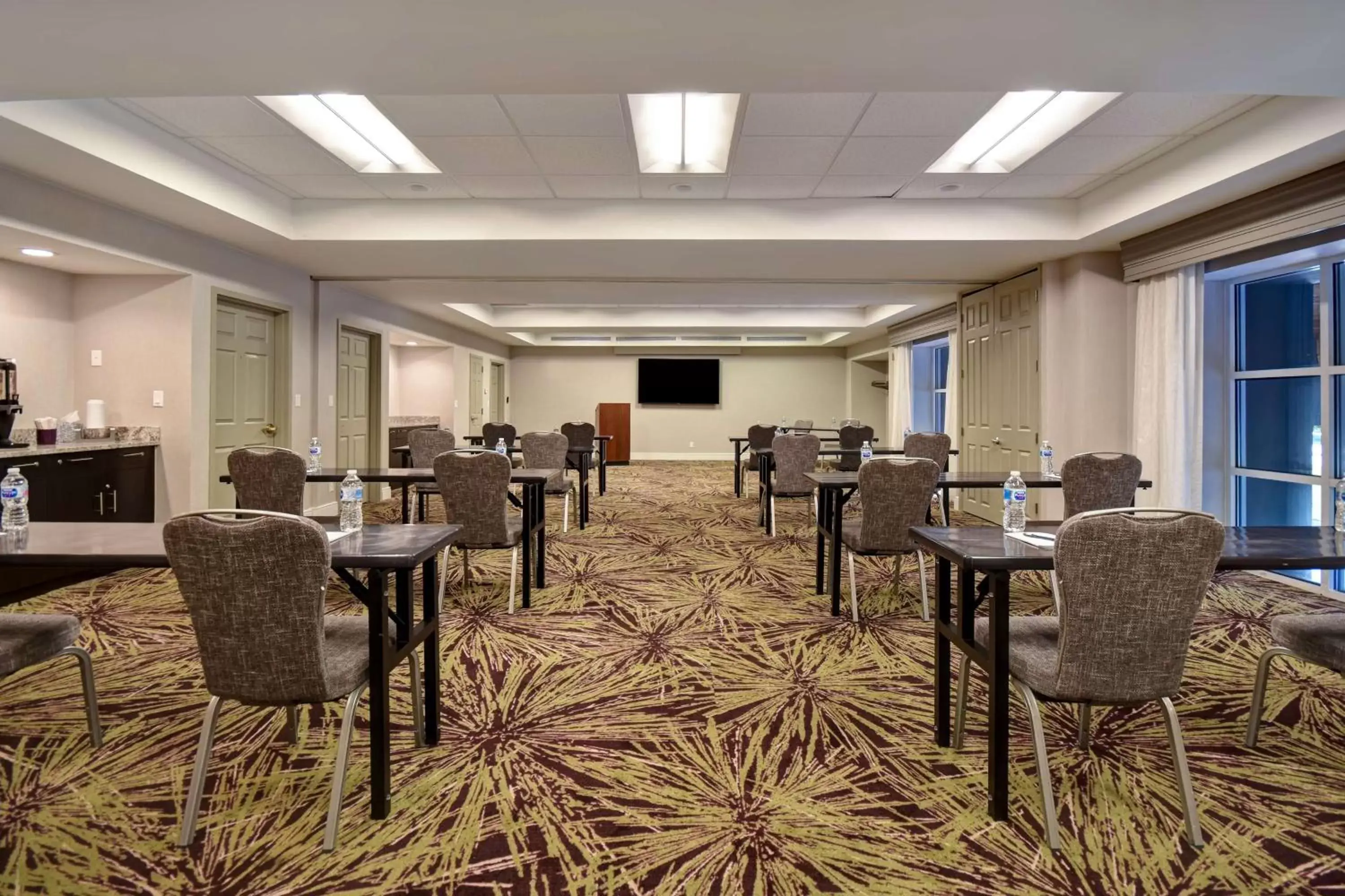 Meeting/conference room, Restaurant/Places to Eat in Homewood Suites by Hilton Philadelphia-Great Valley