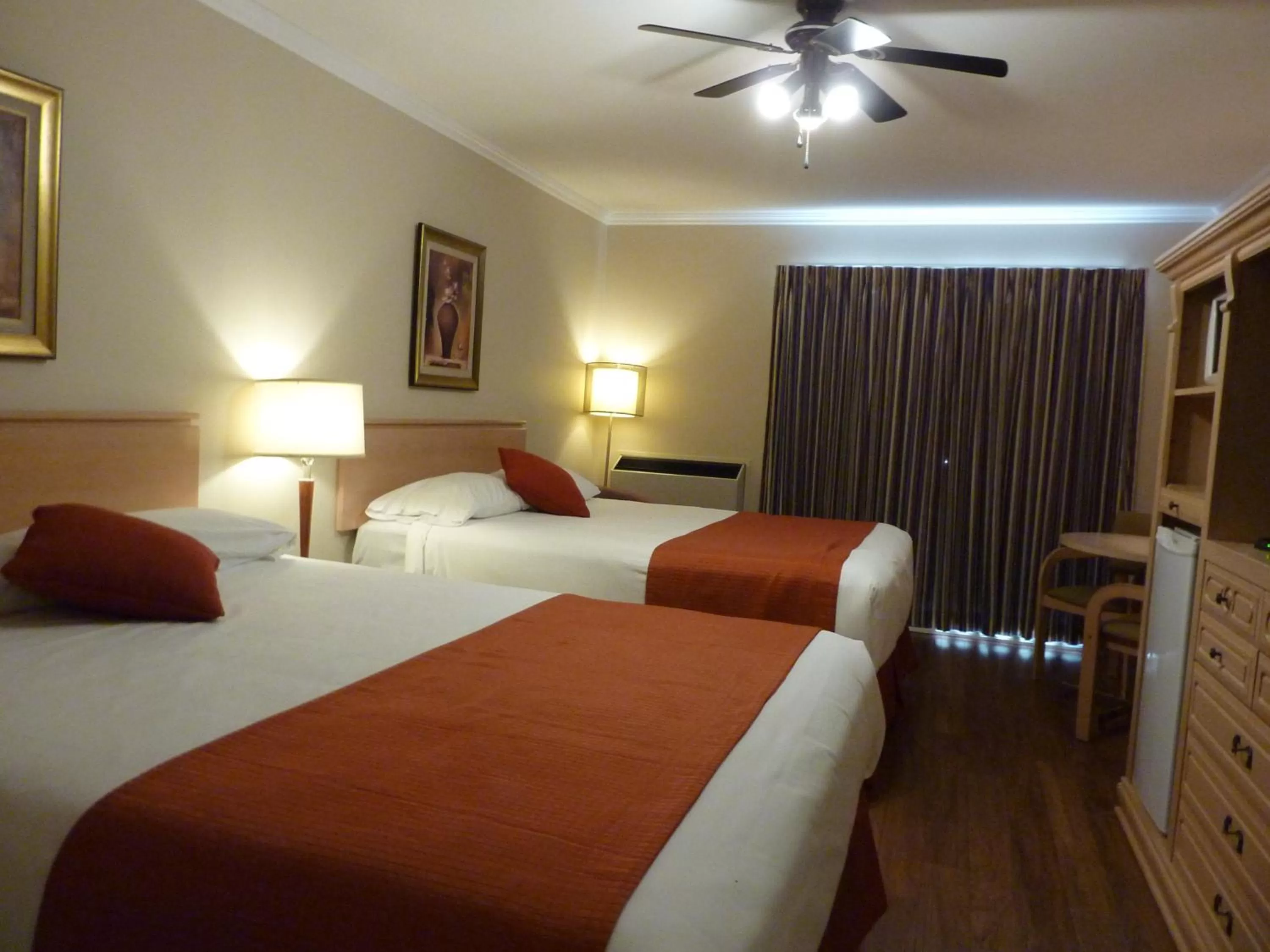 Bed in Motel Becancour