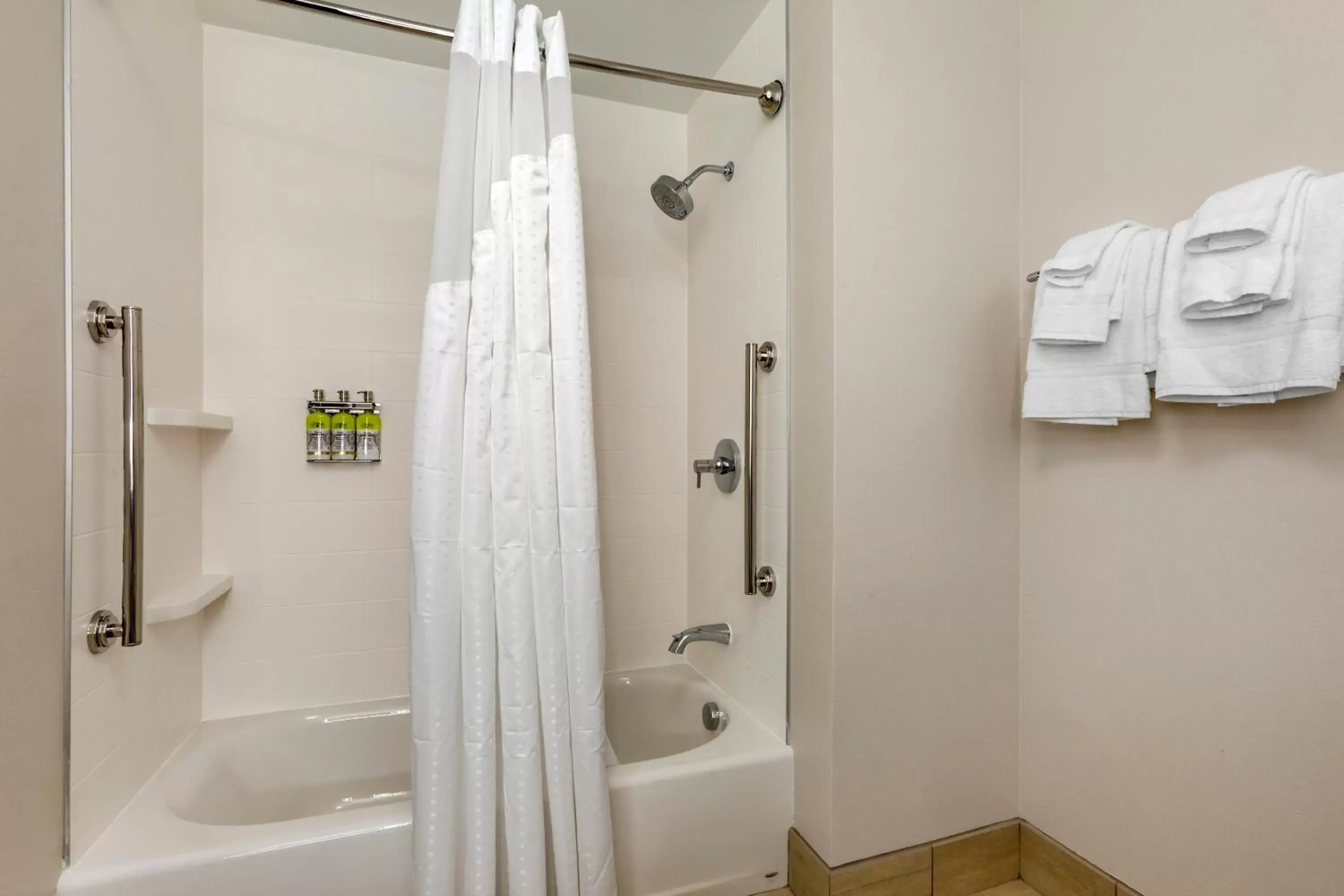 Bathroom in Holiday Inn Express & Suites - Phoenix Dwtn - State Capitol, an IHG Hotel