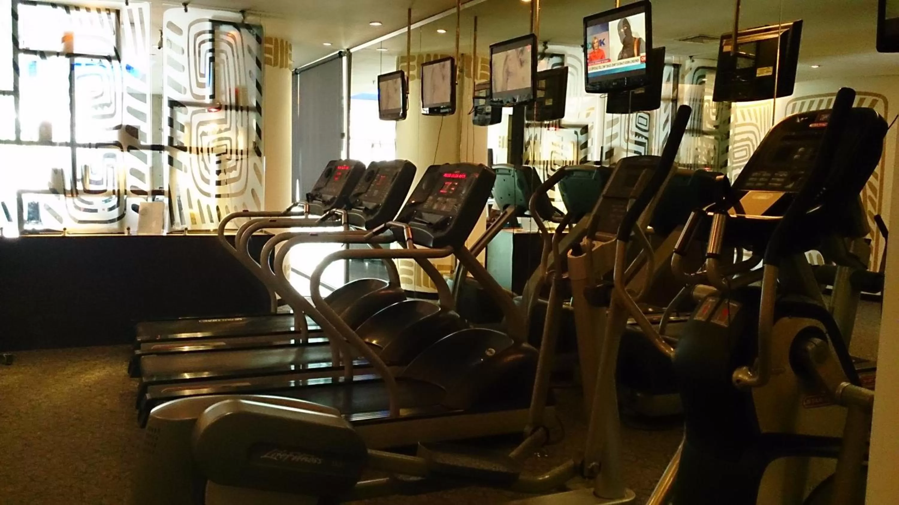 Fitness centre/facilities in Decapolis Hotel Panama City