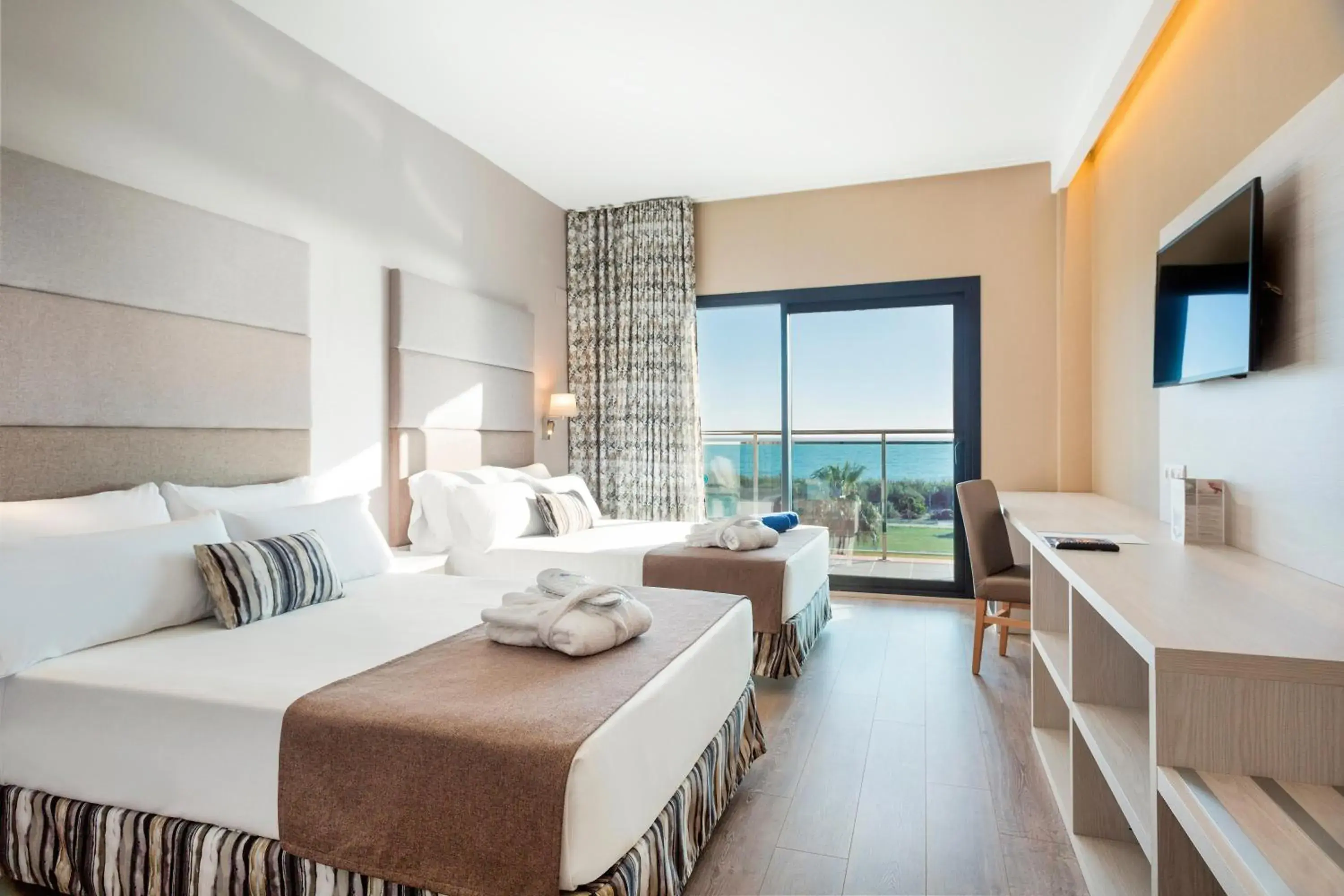 Photo of the whole room, Bed in Hotel Best Costa Ballena Photo of the whole room, Bed in Hotel Best Costa Ballena