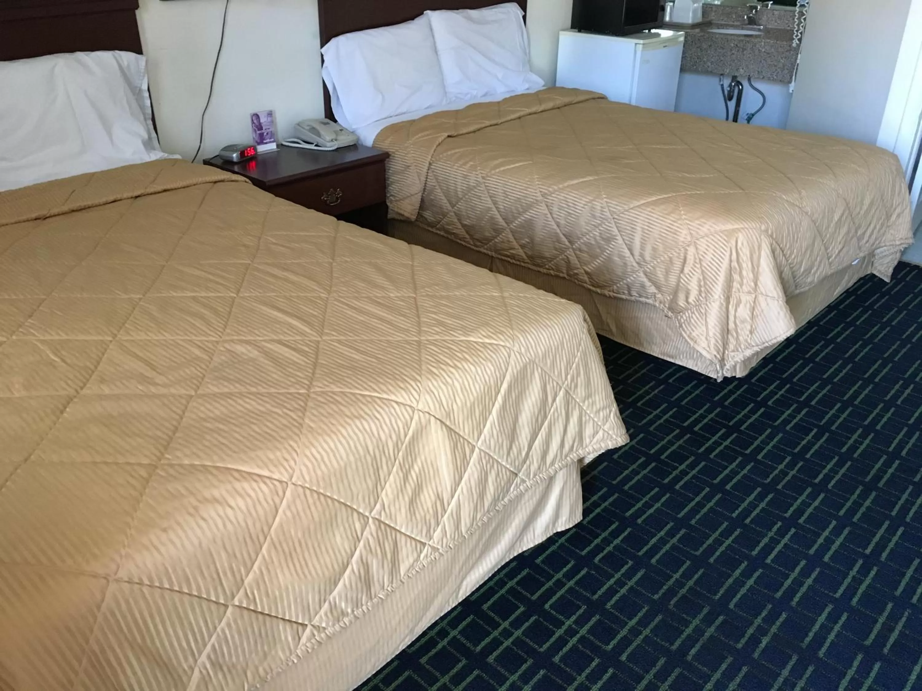 Bed in Red Carpet Inn - Gettysburg