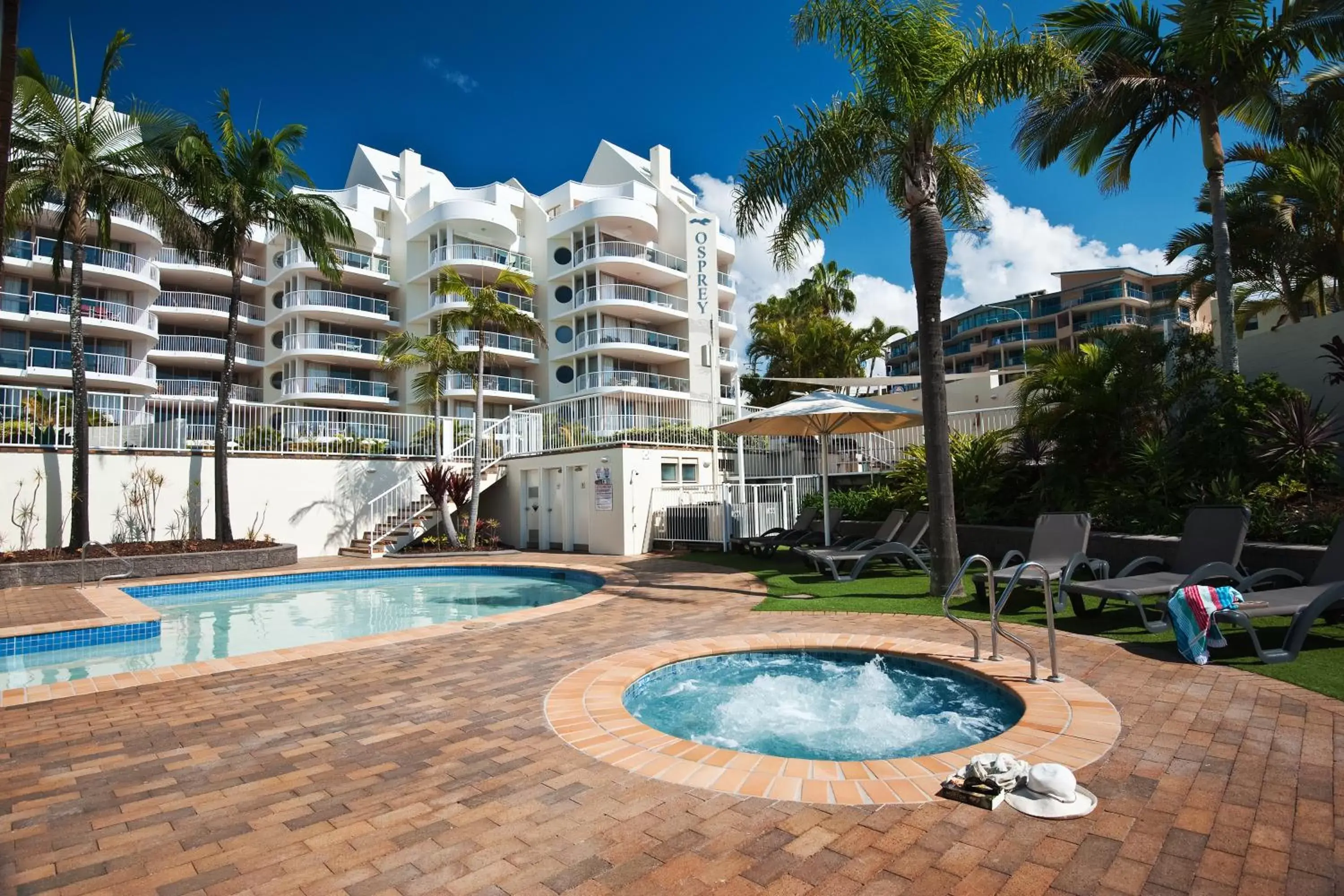 Swimming Pool in Osprey Apartments