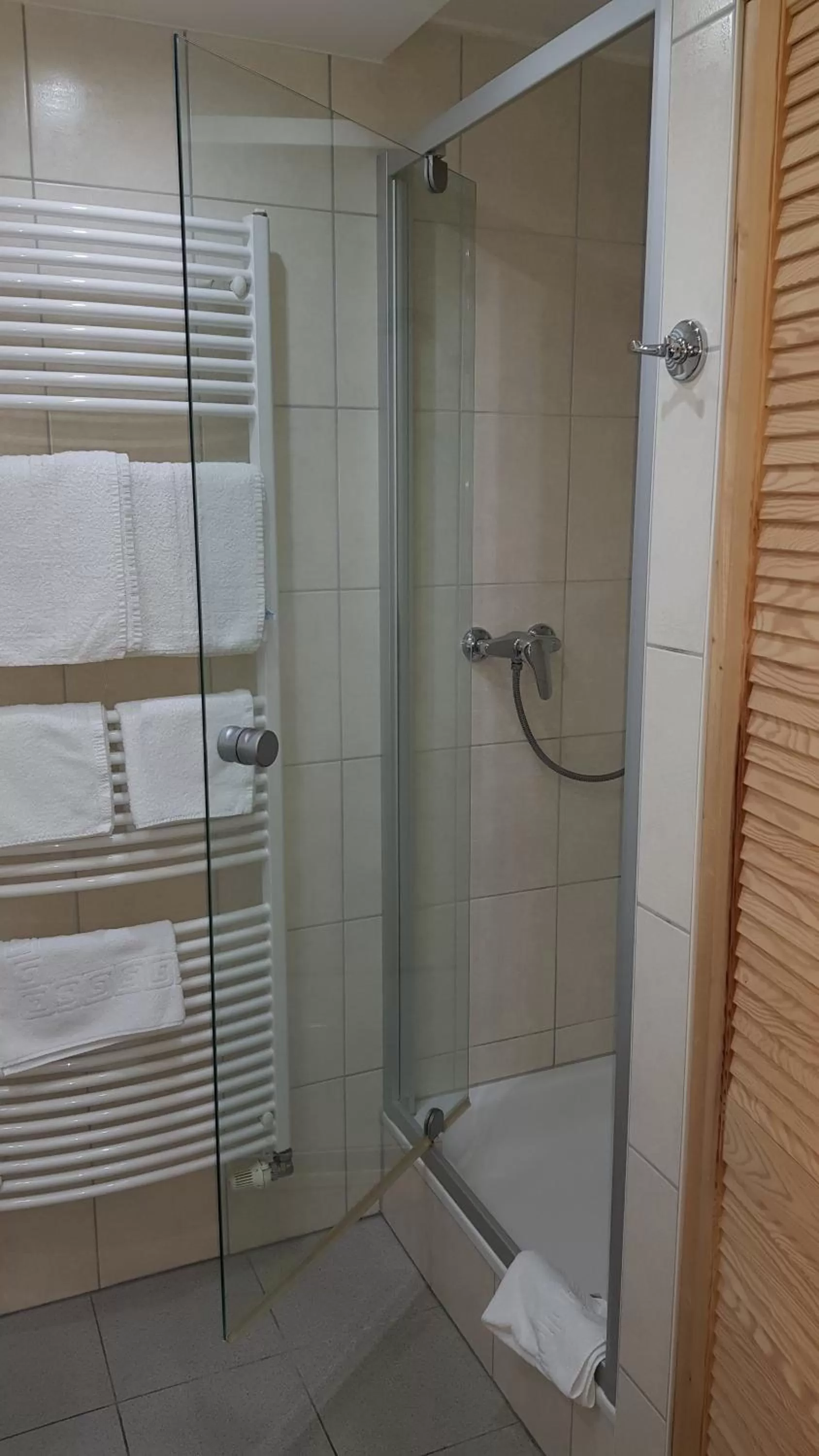 Bathroom in H41 Inn Hotel Garni Freiburg