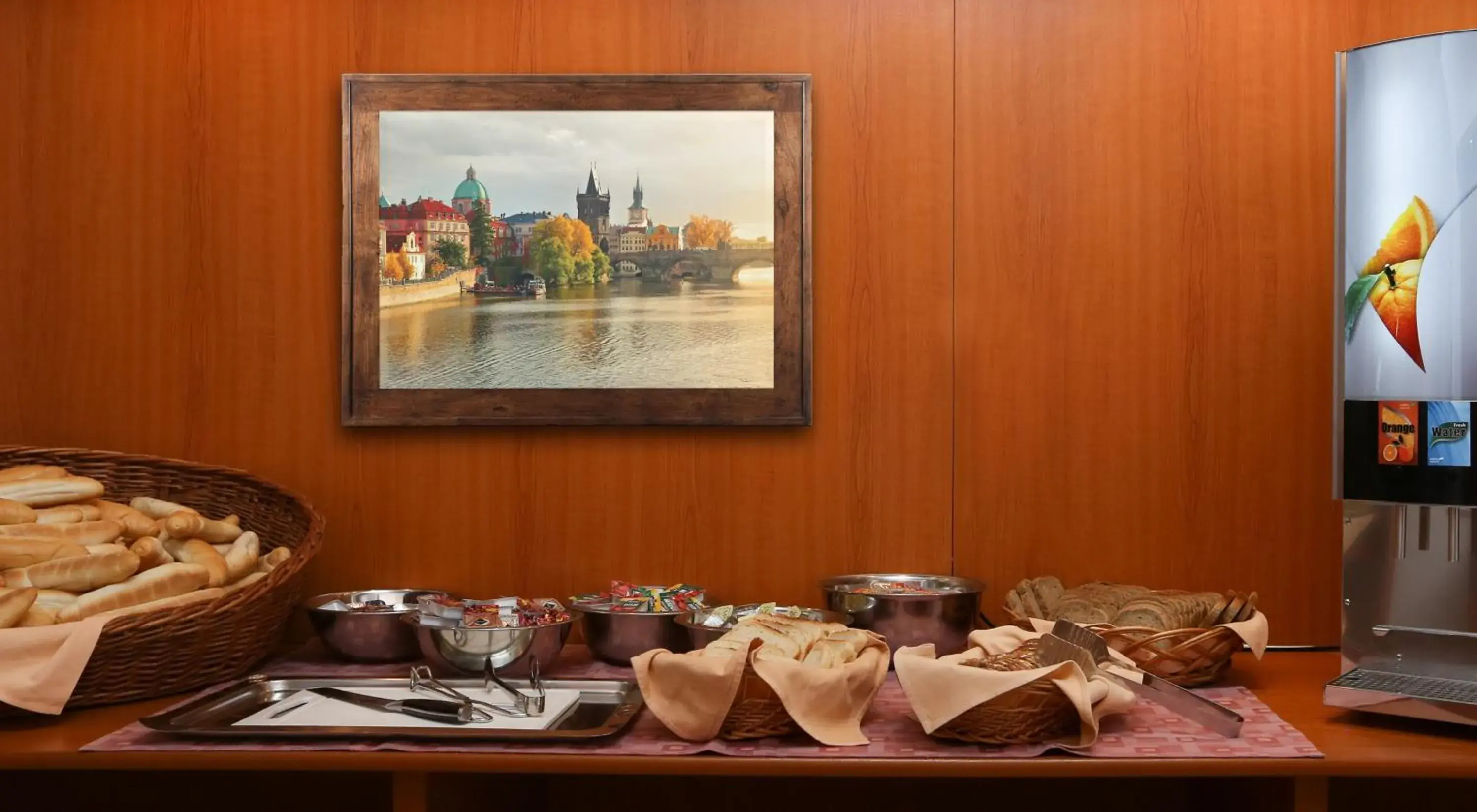 Buffet breakfast, Restaurant/Places to Eat in City Club Prague