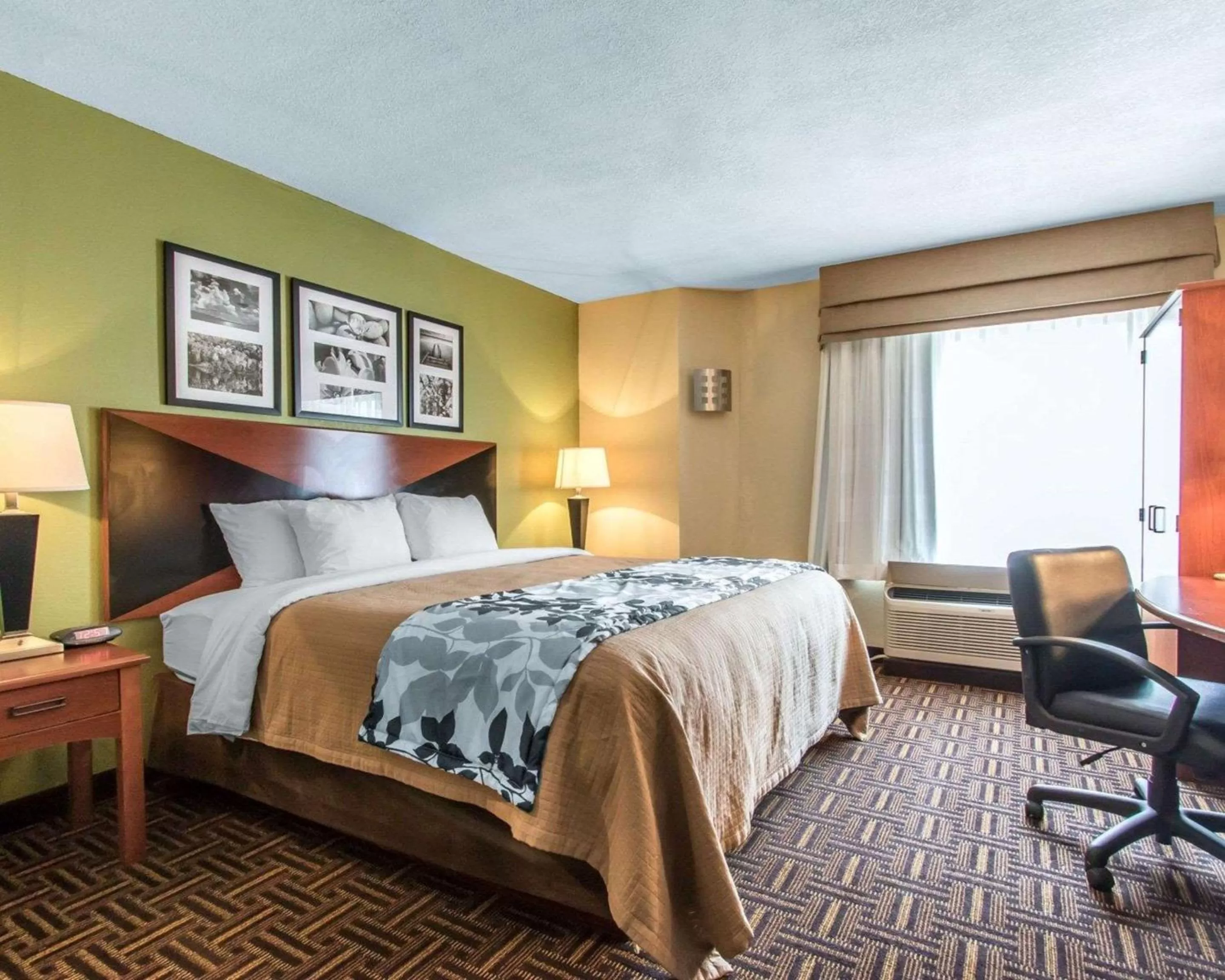 Photo of the whole room, Bed in The Douillet by Demeure Hotels