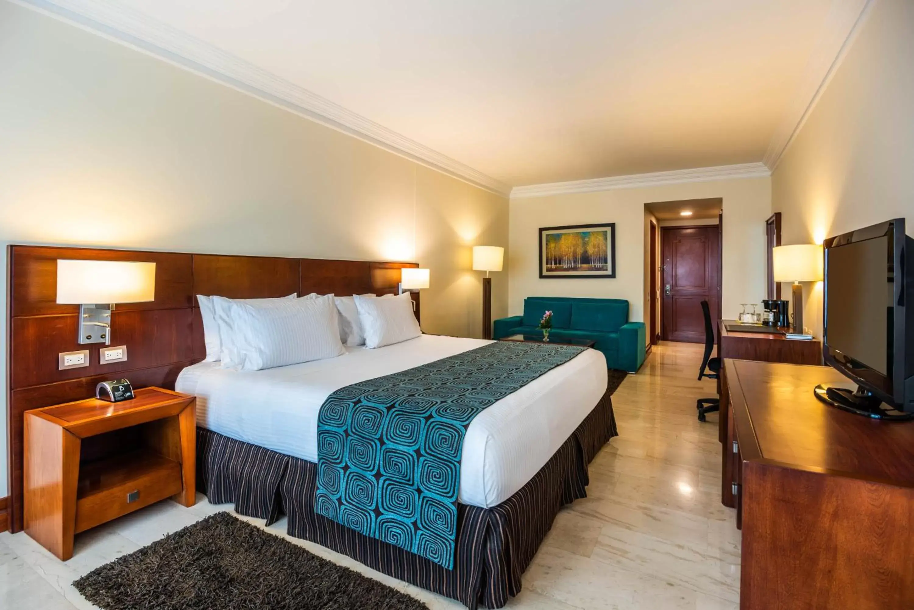 Bedroom, Bed in Hotel Dann Carlton Bucaramanga Bedroom, Bed in Hotel Dann Carlton Bucaramanga