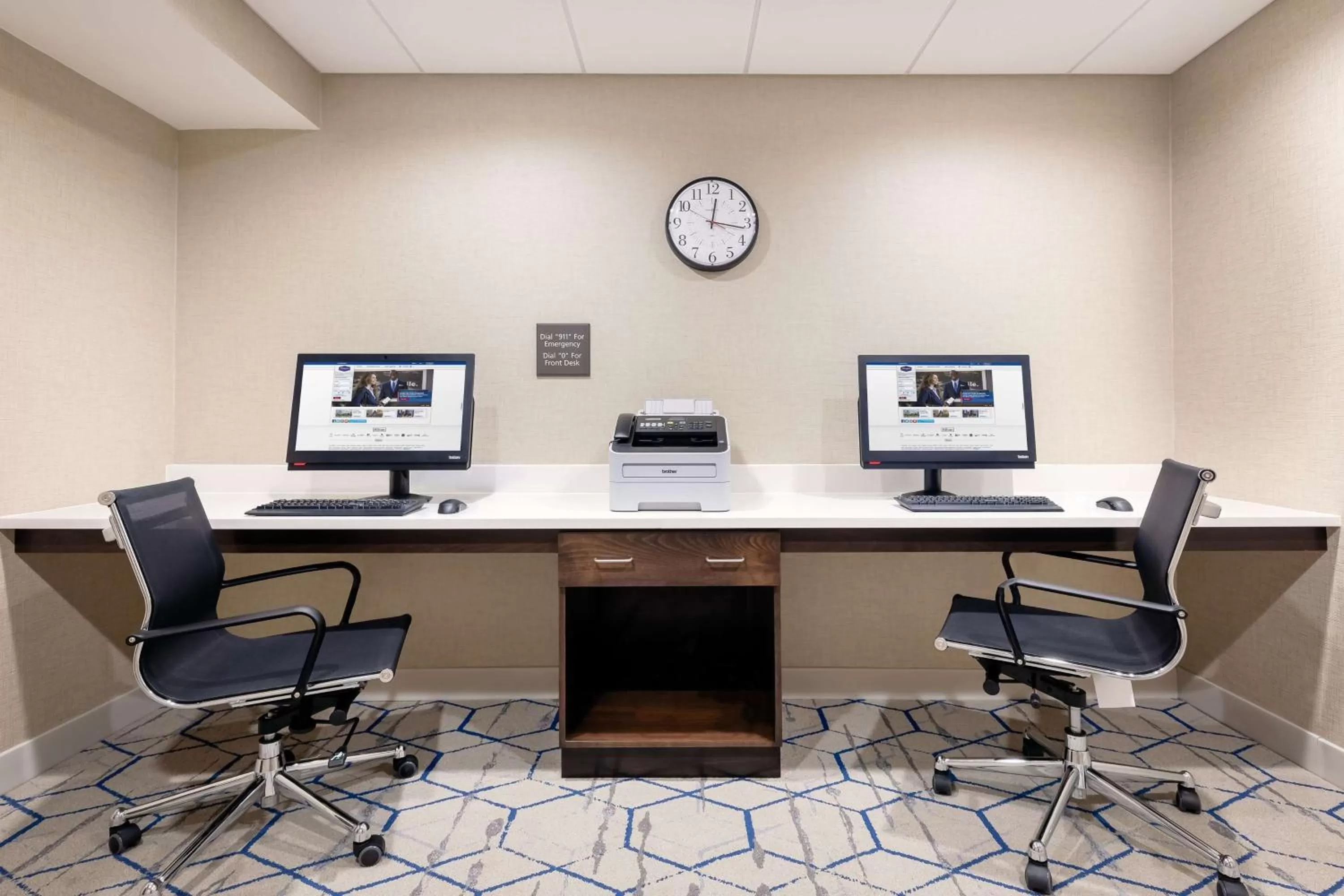 Business facilities in Hampton Inn Wetumpka