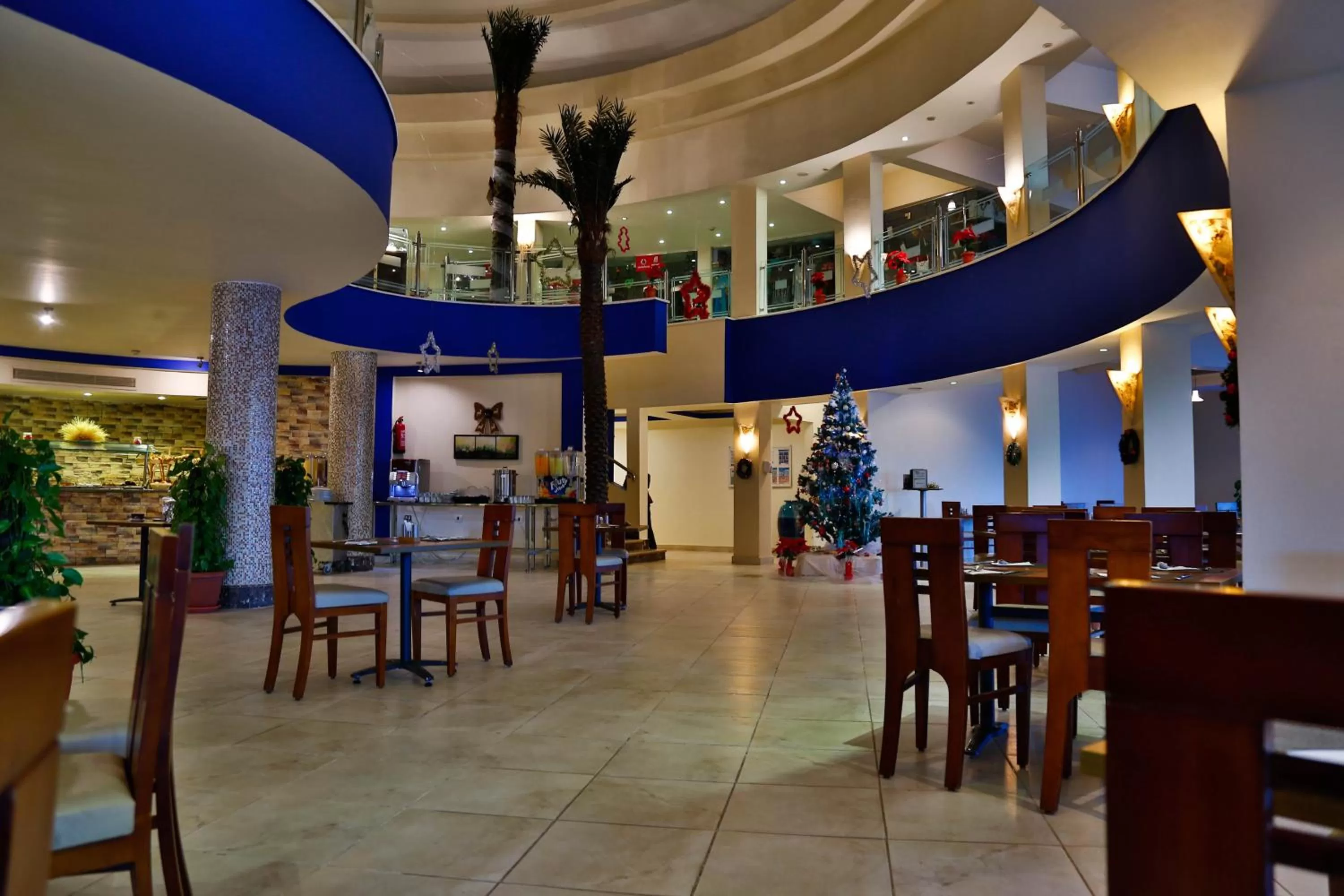 Restaurant/places to eat in Coral Sun Beach