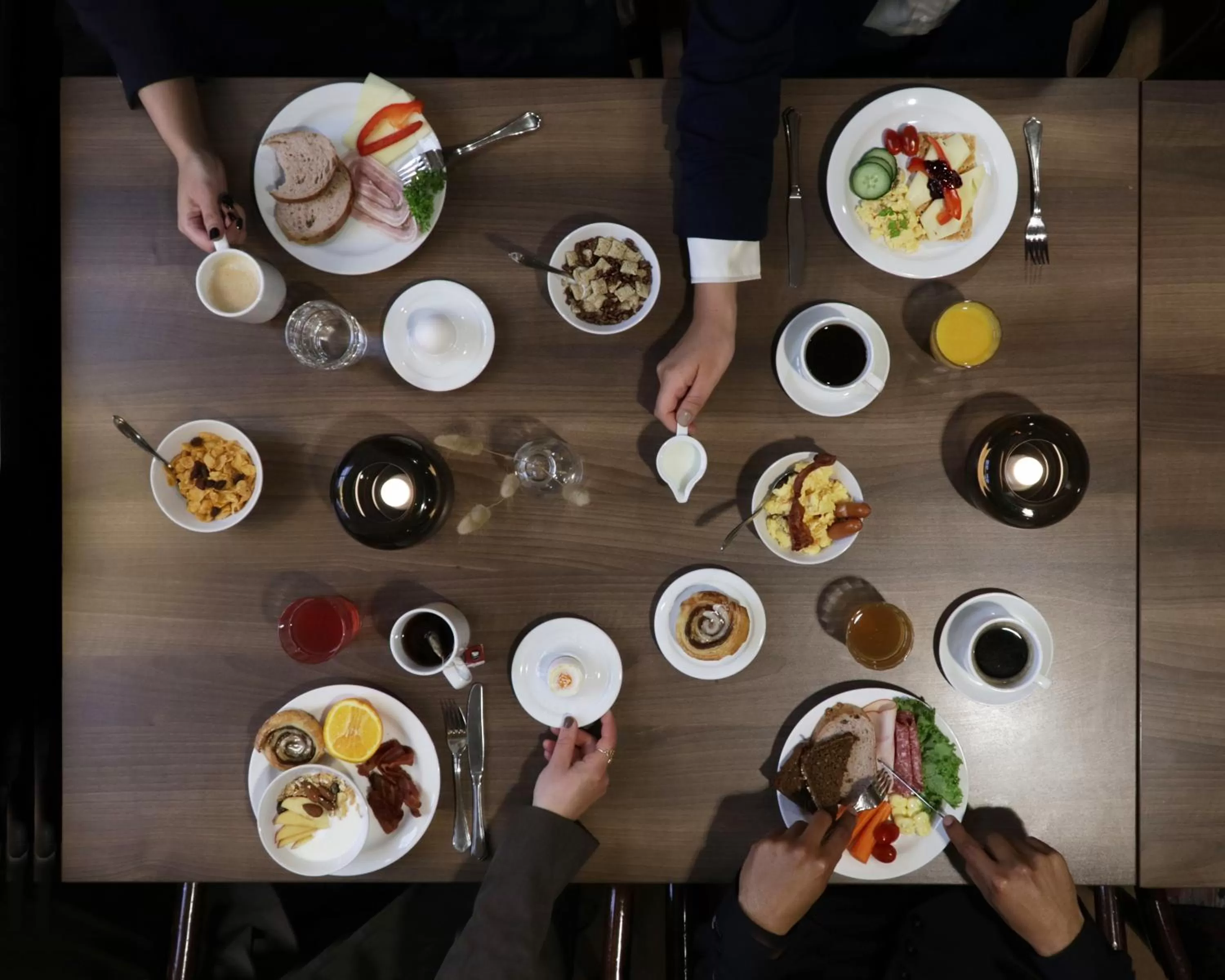 Breakfast in Helnan Phønix Hotel