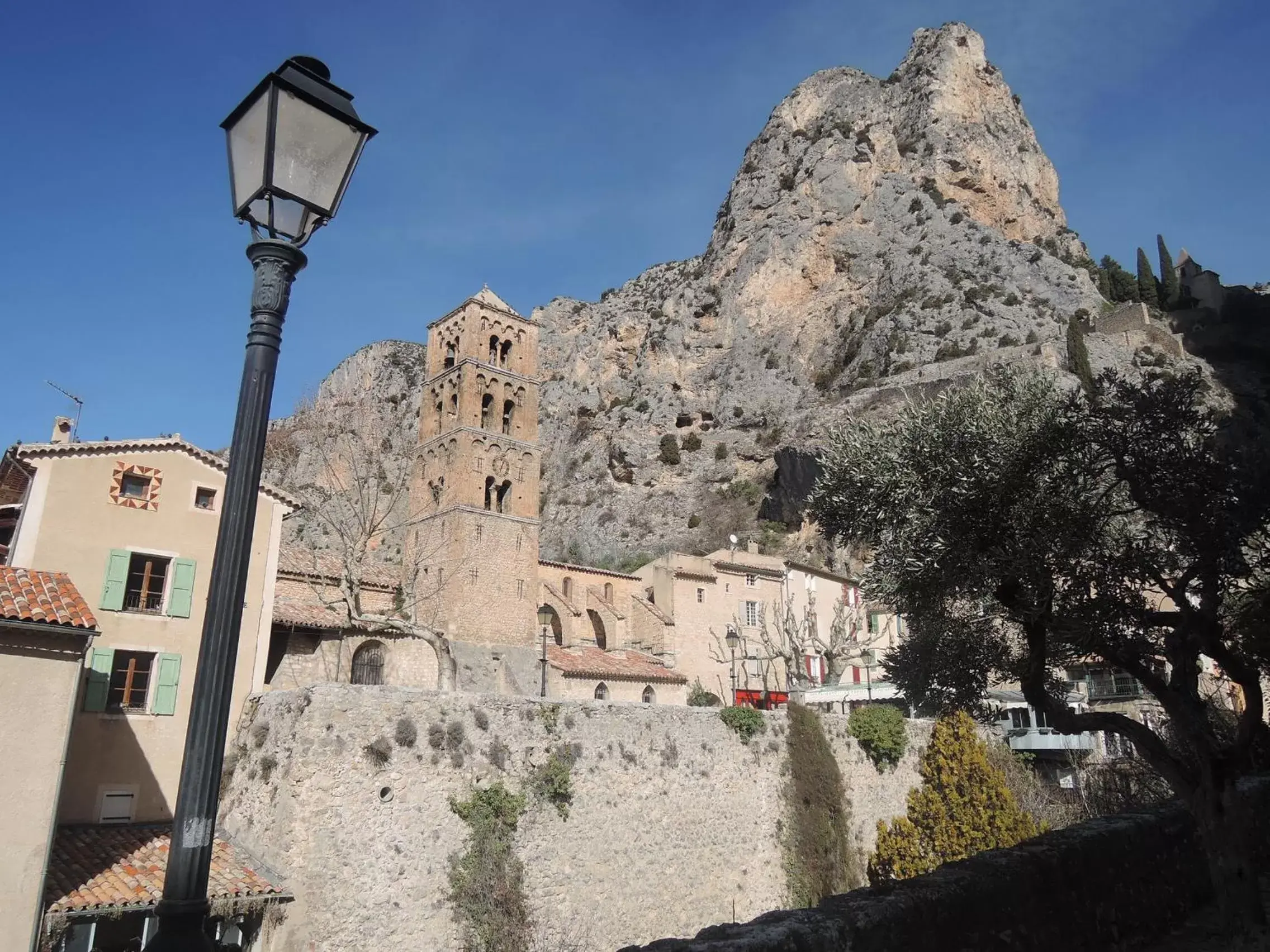 Nearby landmark in Le Petit Paradis - La Provençale