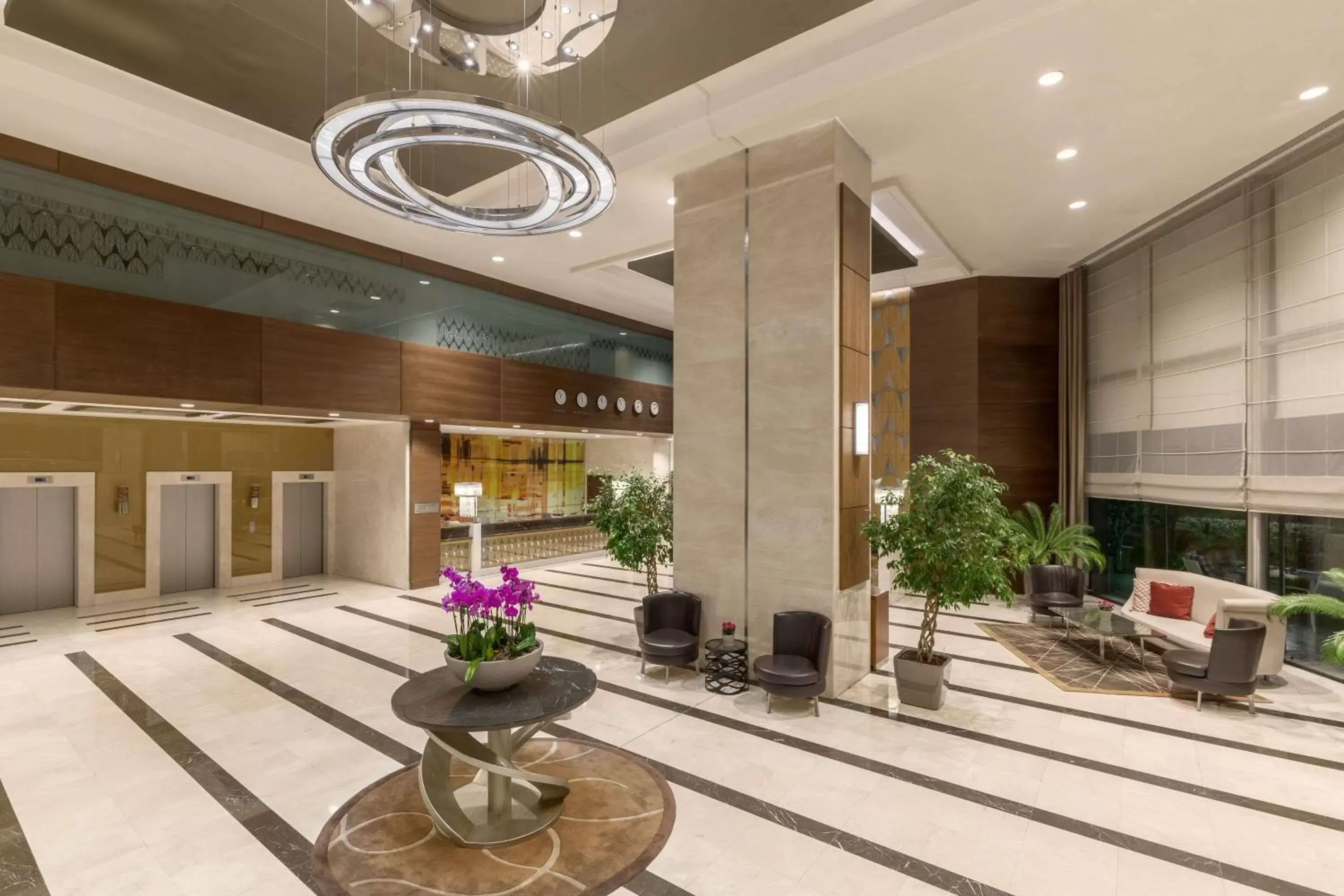 Lobby or reception in Ramada Plaza By Wyndham Istanbul Tekstilkent