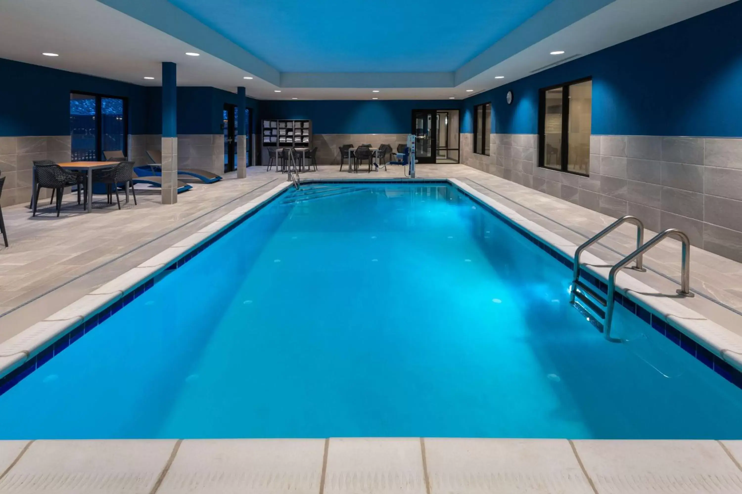 Pool view, Swimming Pool in Hampton Inn & Suites Cody, Wy