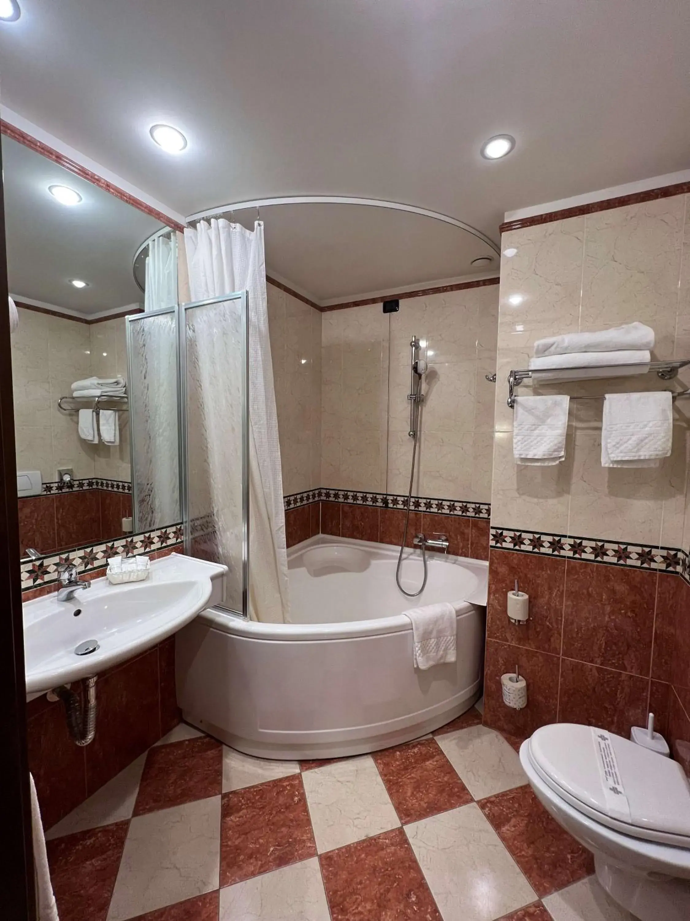 Bathroom in Best Western City Hotel