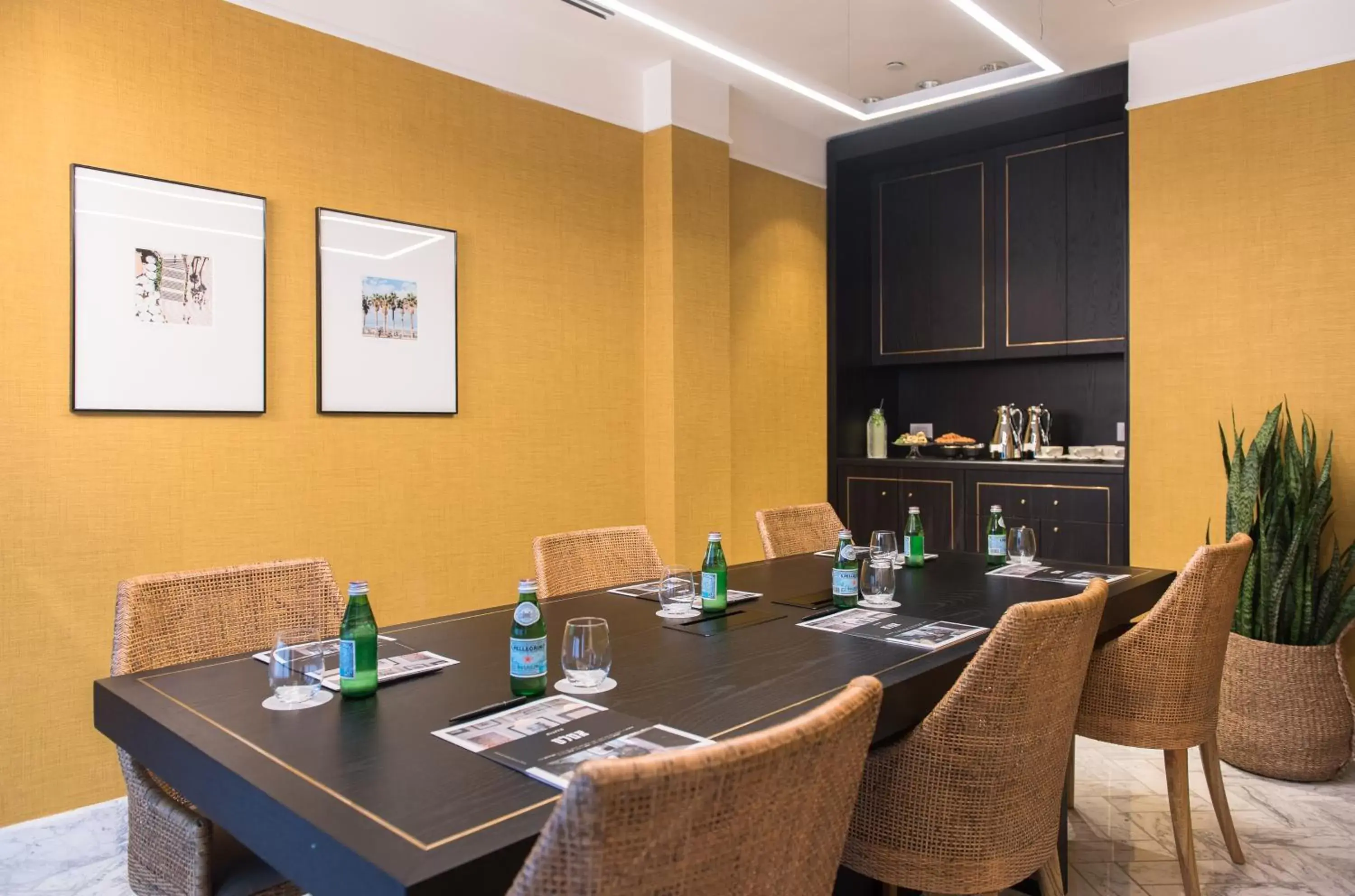 Meeting/conference room, Restaurant/Places to Eat in Melody Hotel - an Atlas Boutique Hotel
