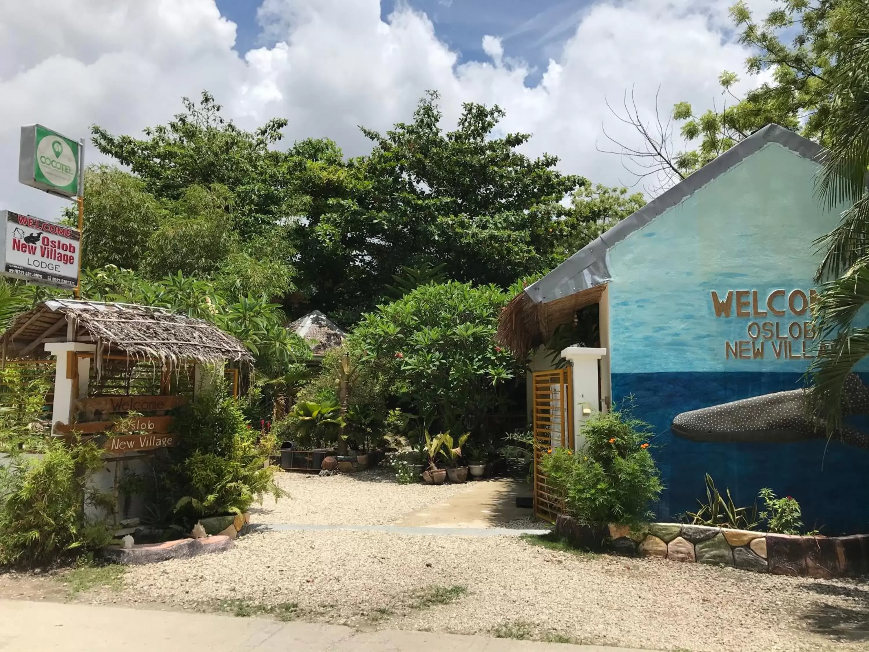 Street view, Property Building in New Village Lodge