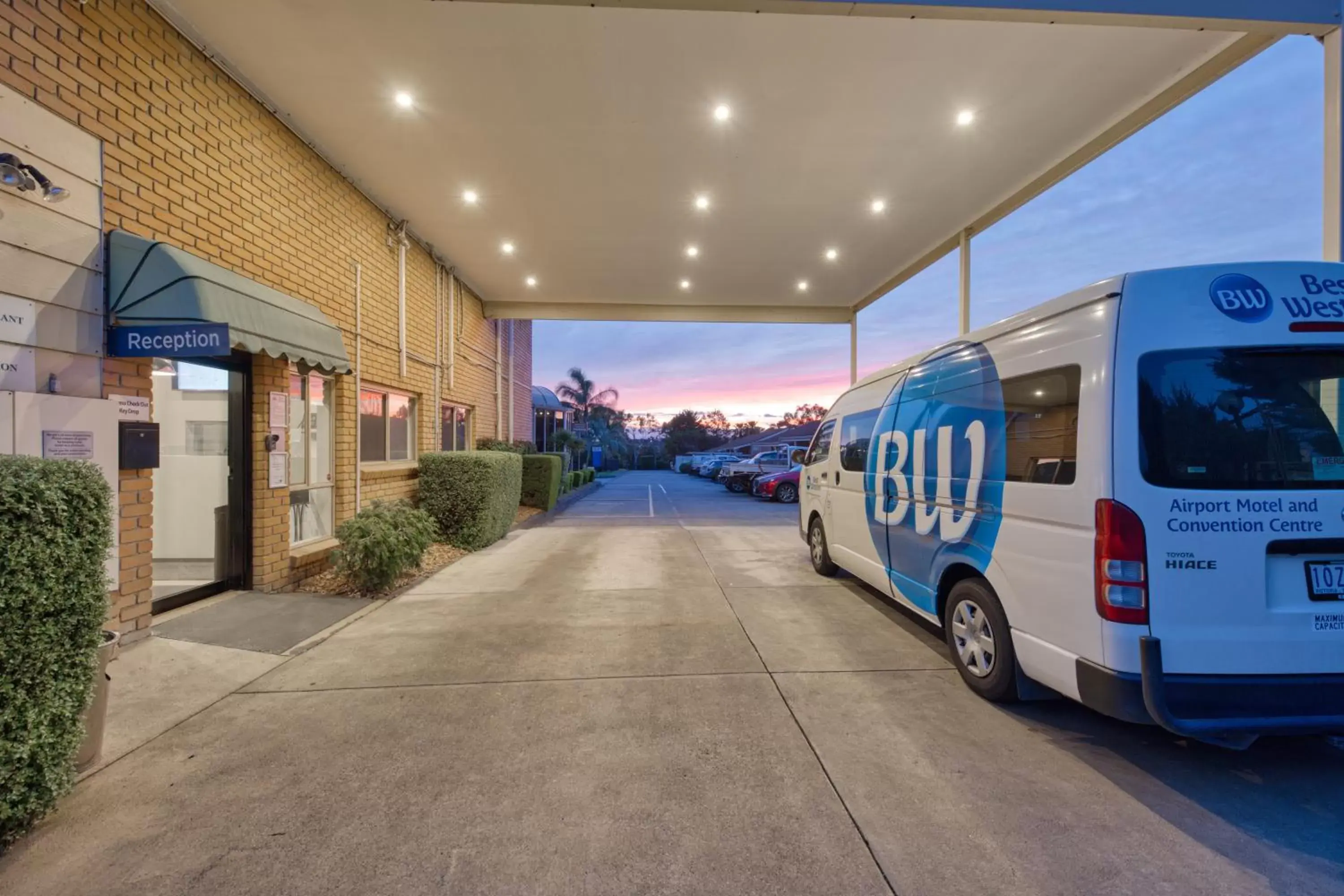 Facade/entrance in Best Western Melbourne Airport