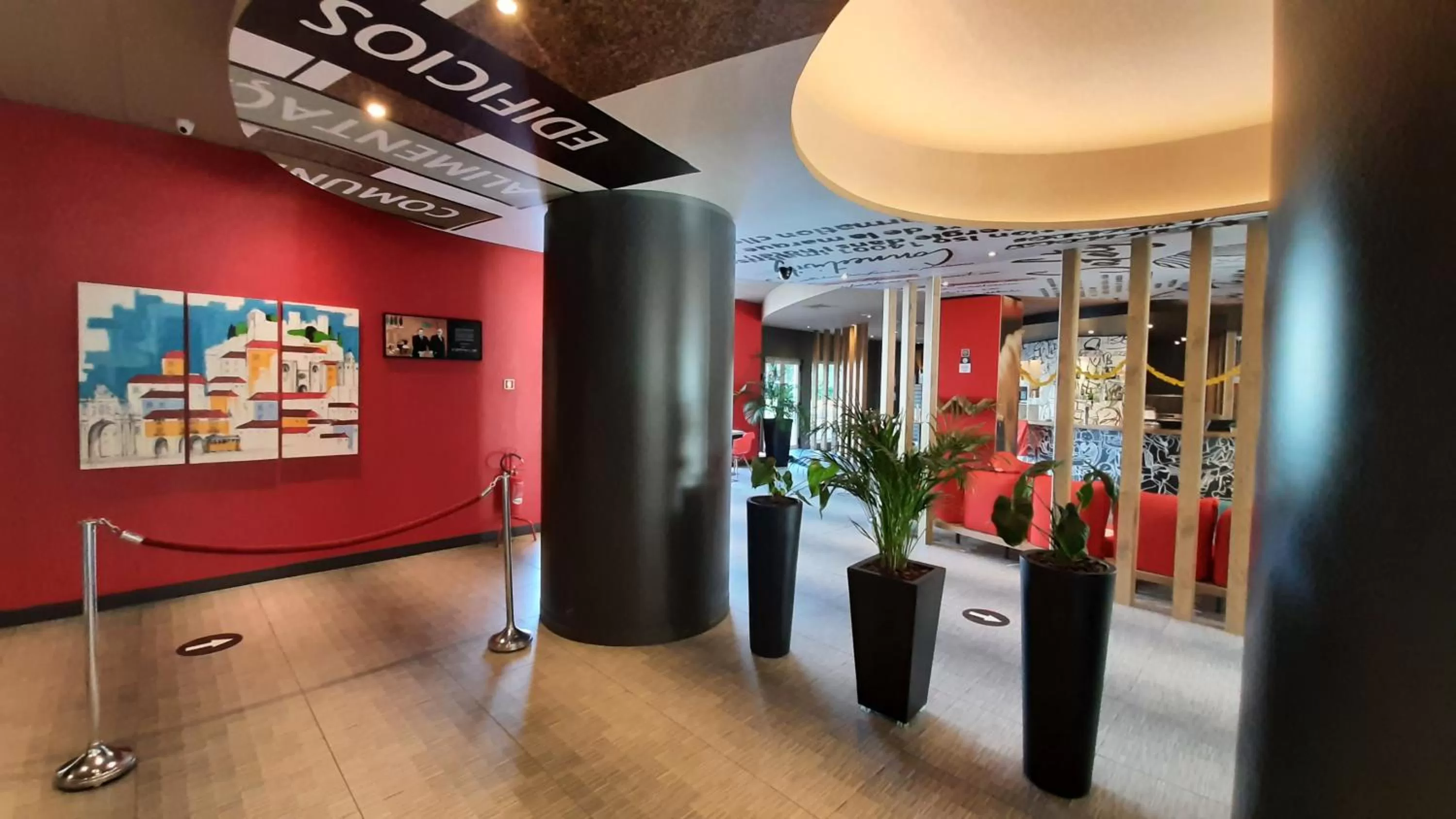 Lobby or reception in Hotel ibis Lisboa Jose Malhoa