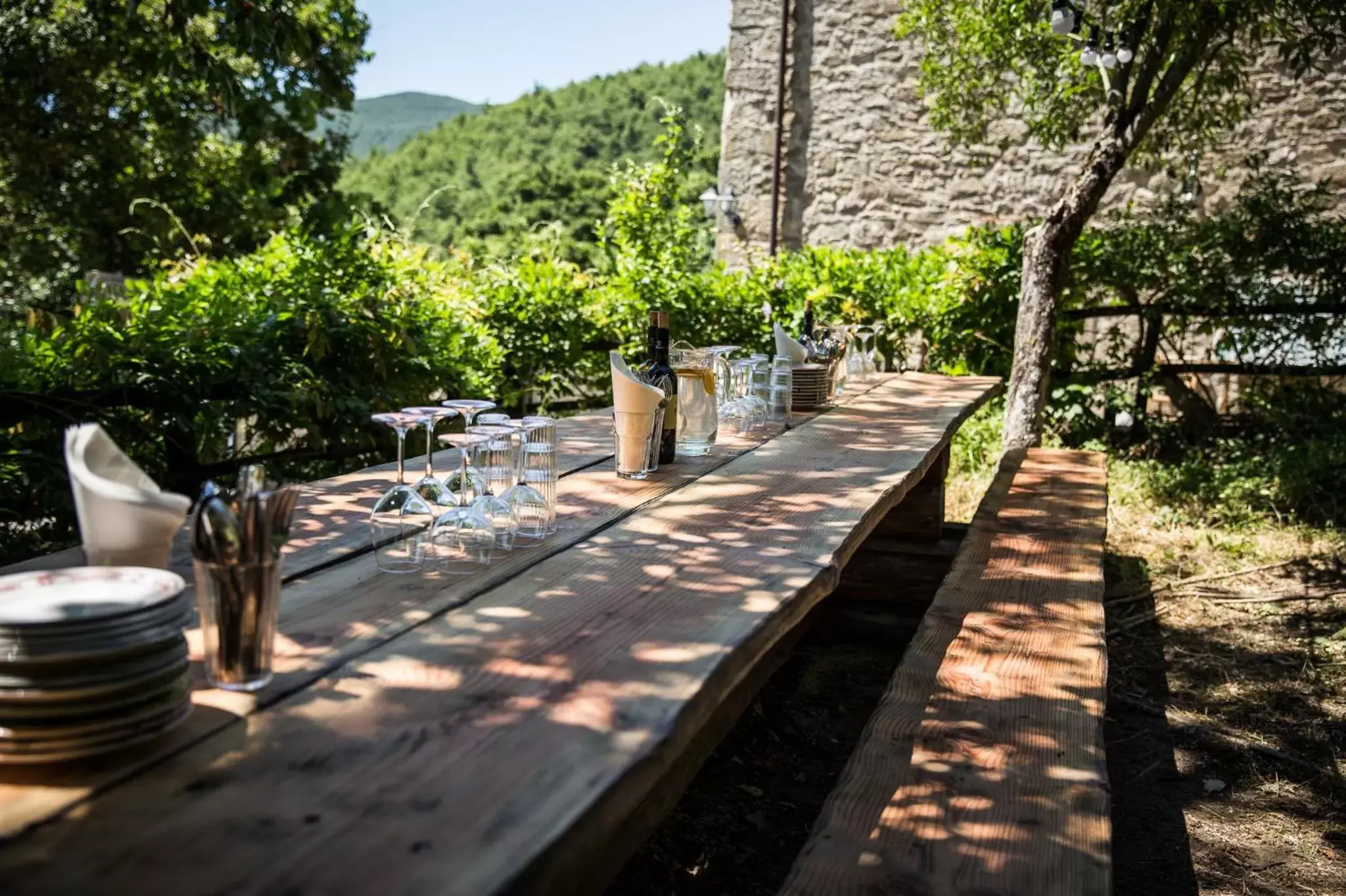 Dining area in novanta nature retreat