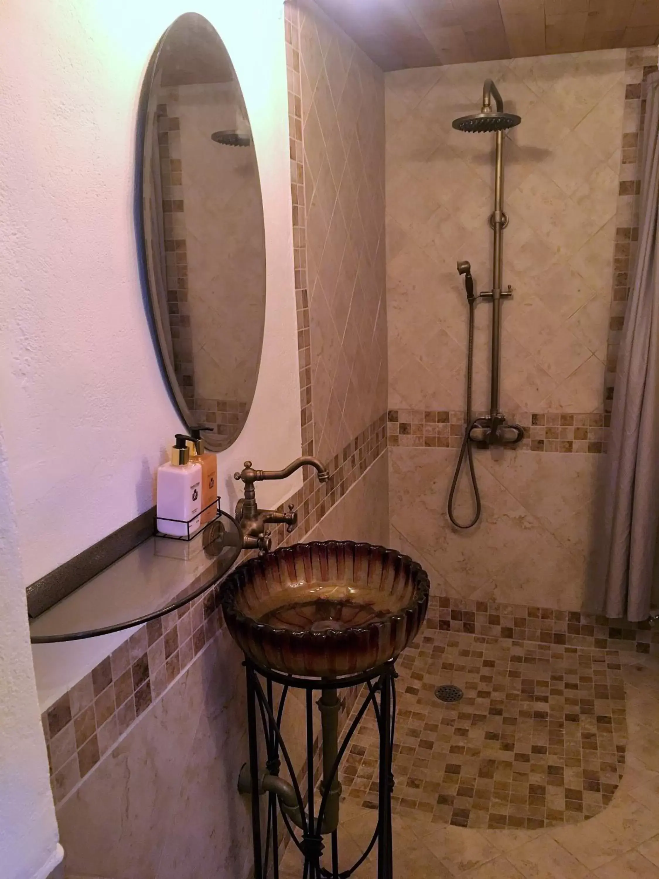 Bathroom in Capri Beach Hotel