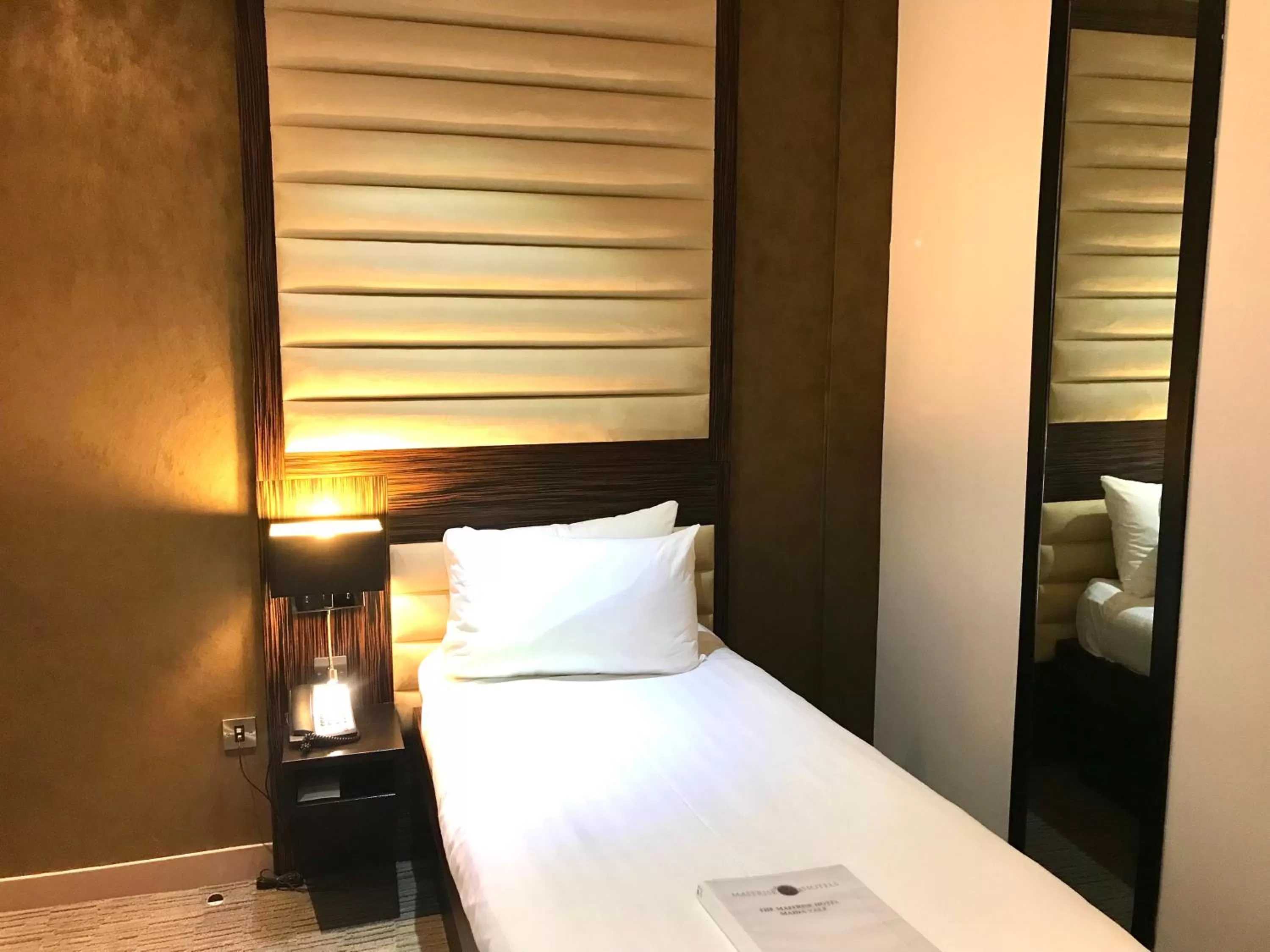 Bedroom, Bed in Maitrise Hotel Maida Vale - London