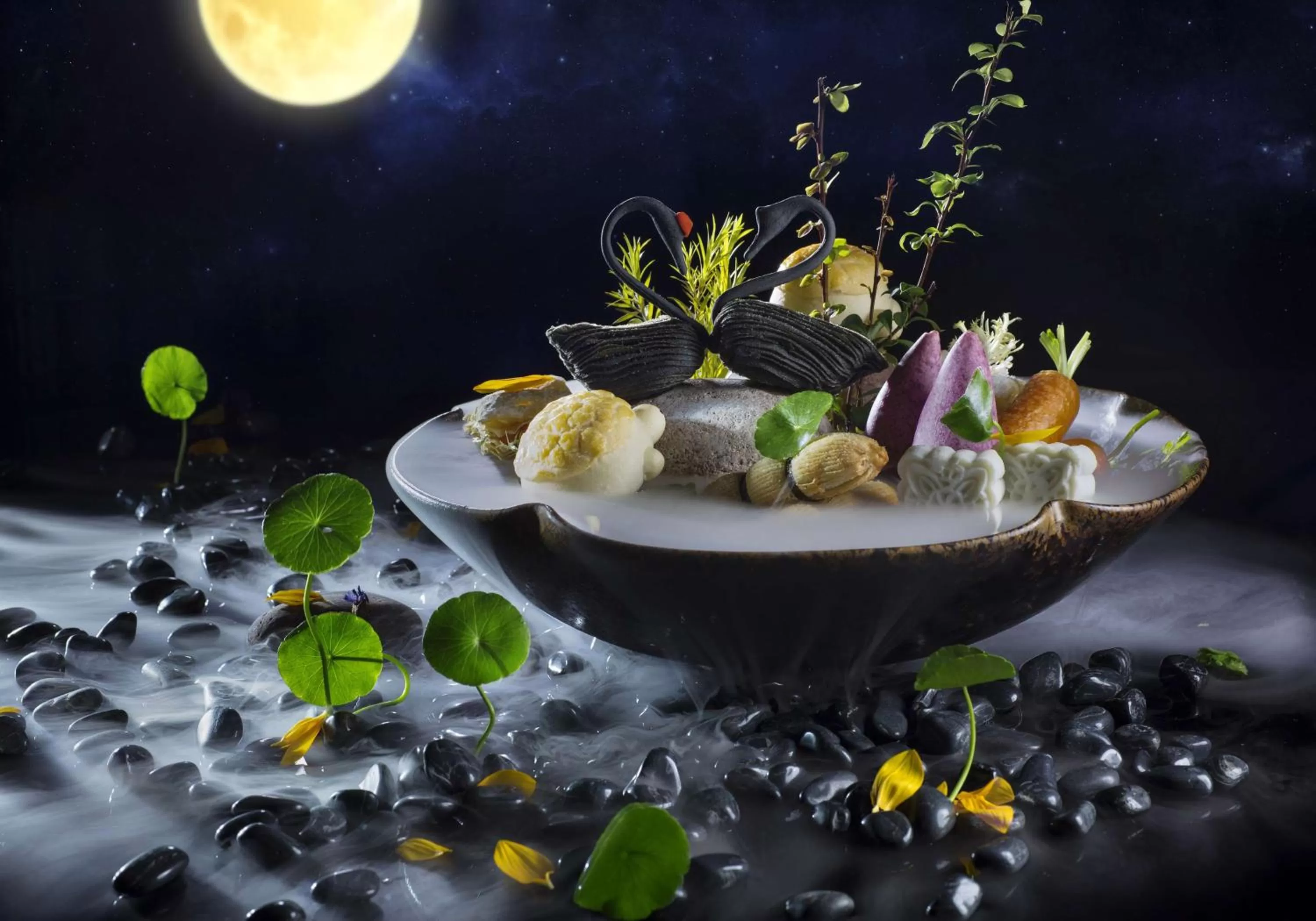 Restaurant/places to eat in Hilton Zhengzhou