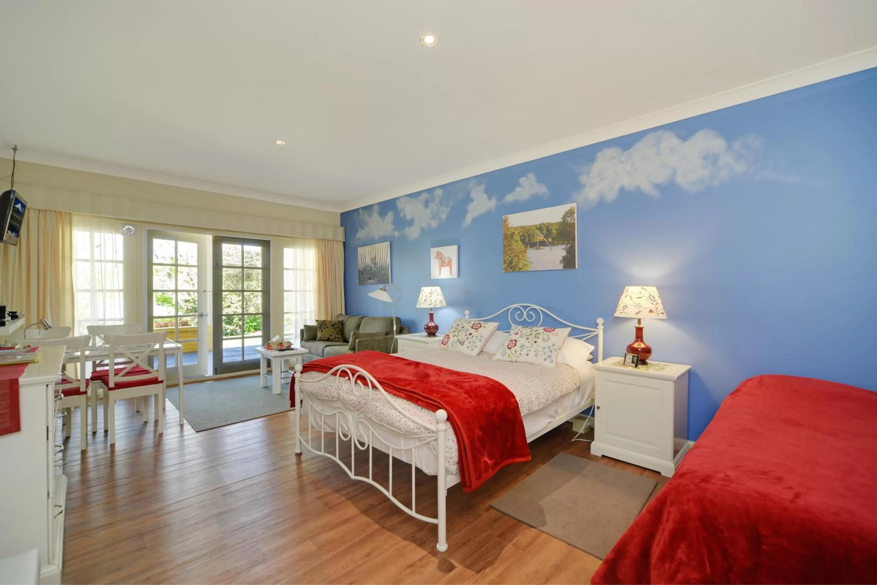 Bed in Bundanoon Lodge