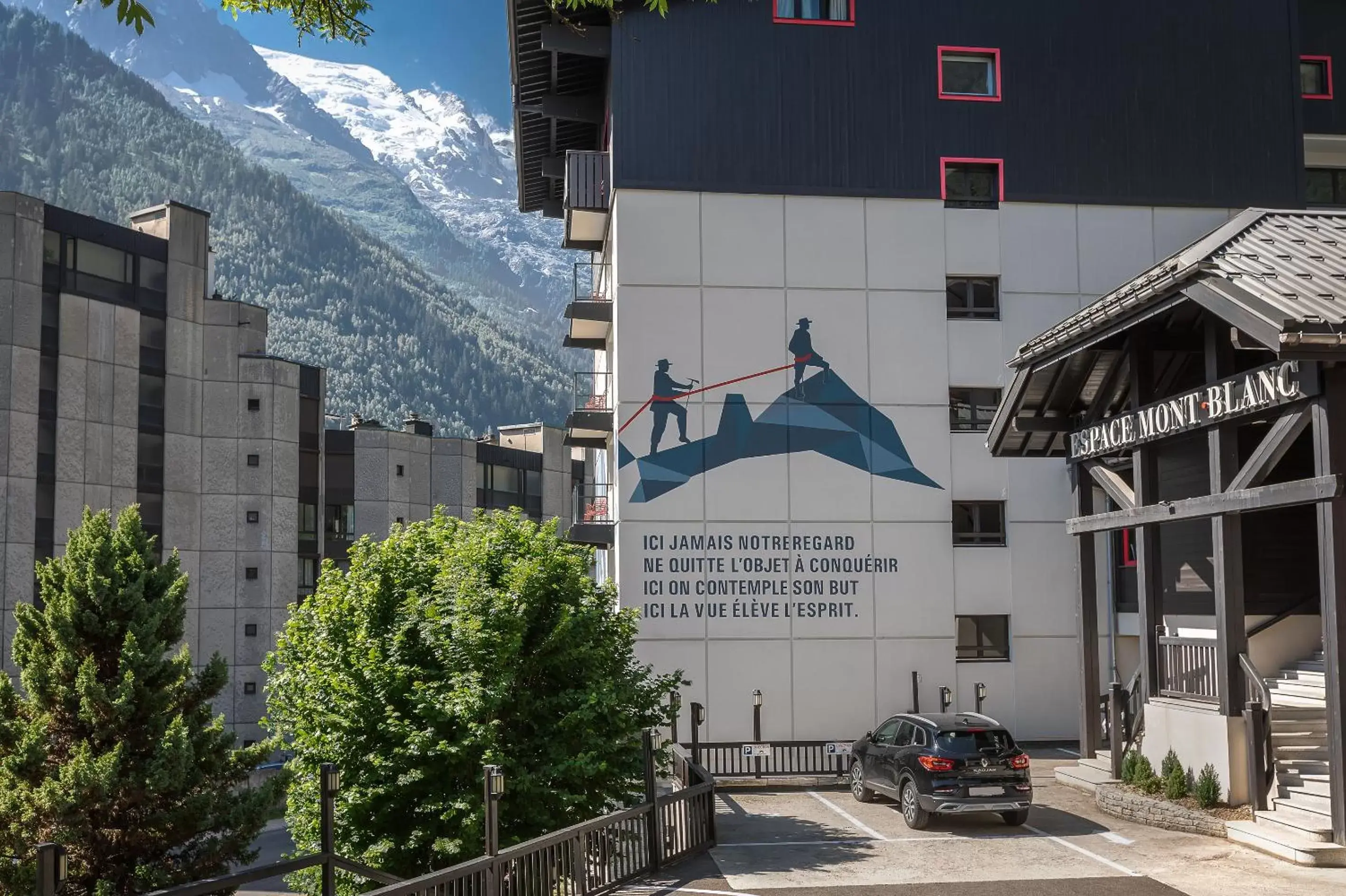 View (from property/room), Property Building in Chalet Hôtel Le Prieuré & Spa