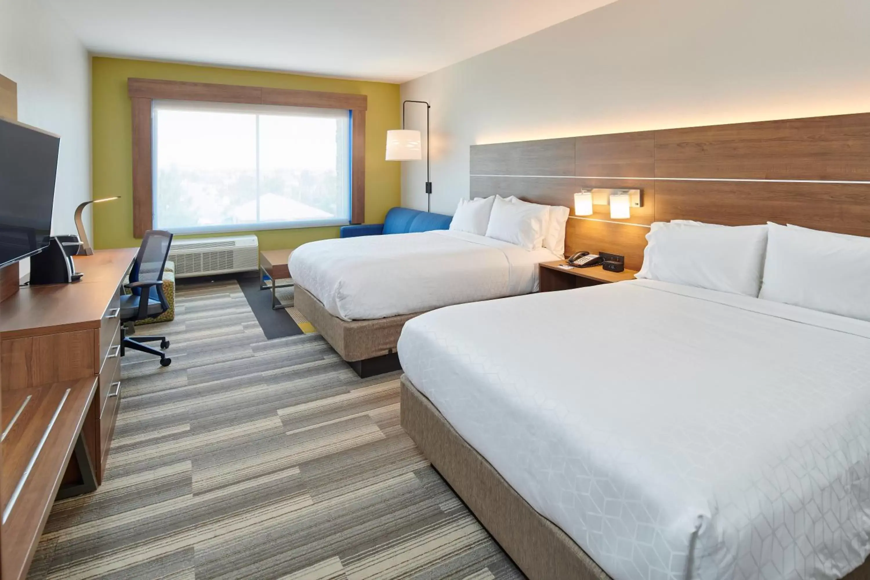 Photo of the whole room, Bed in Holiday Inn Express & Suites Taylor, an IHG Hotel