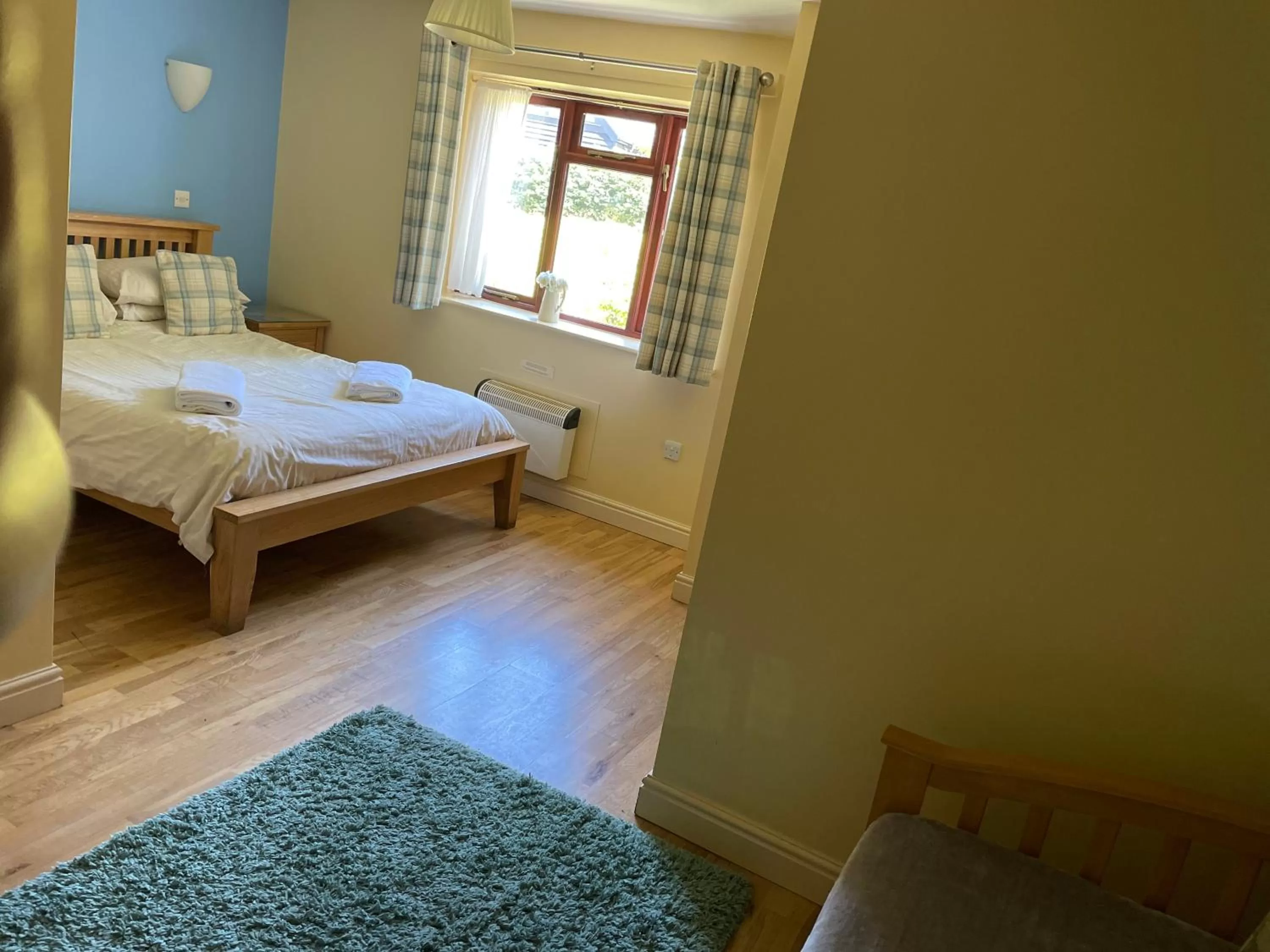 Family, Bed in The Black Horse Inn