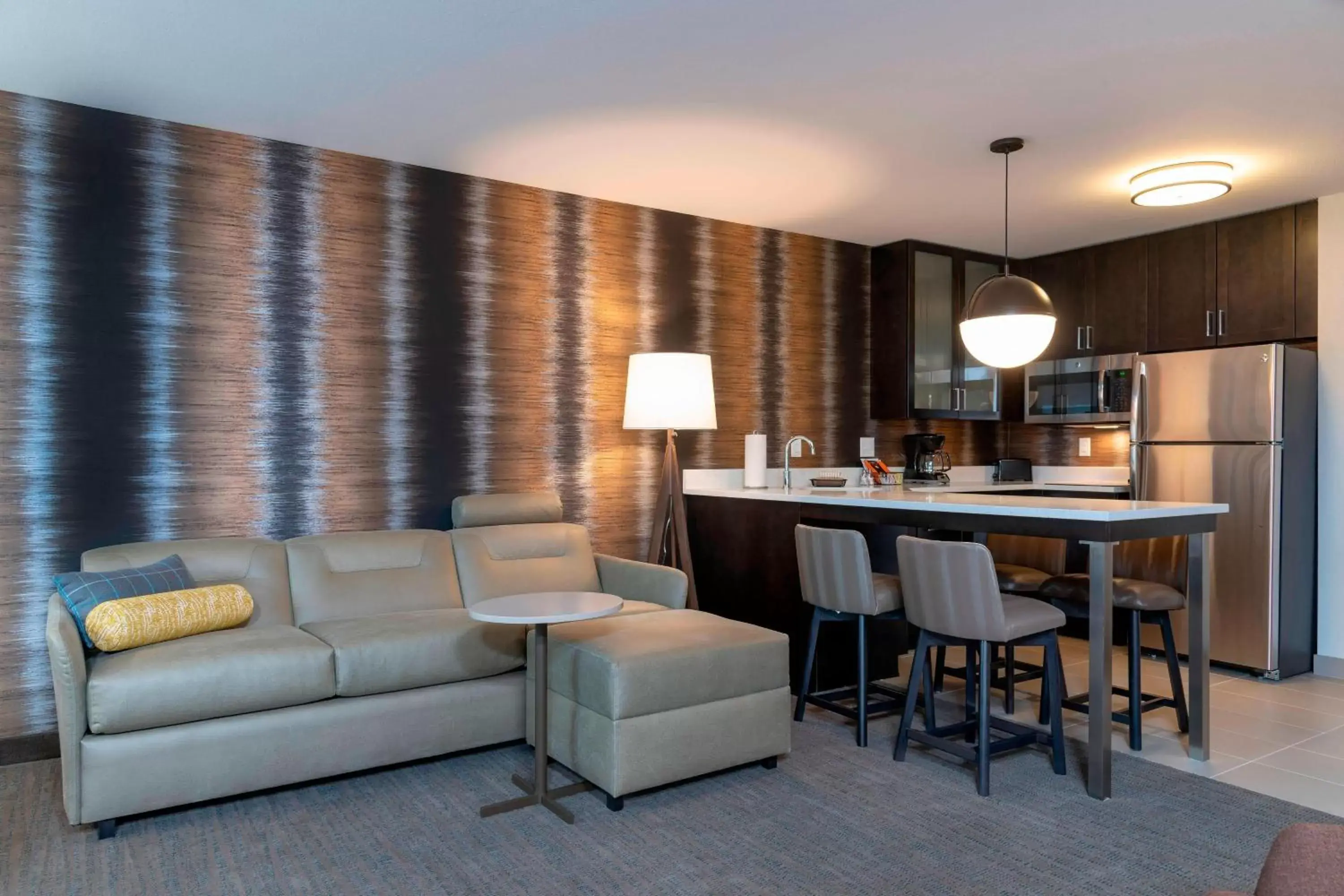 Kitchen or kitchenette, Seating Area in Residence Inn by Marriott Lafayette