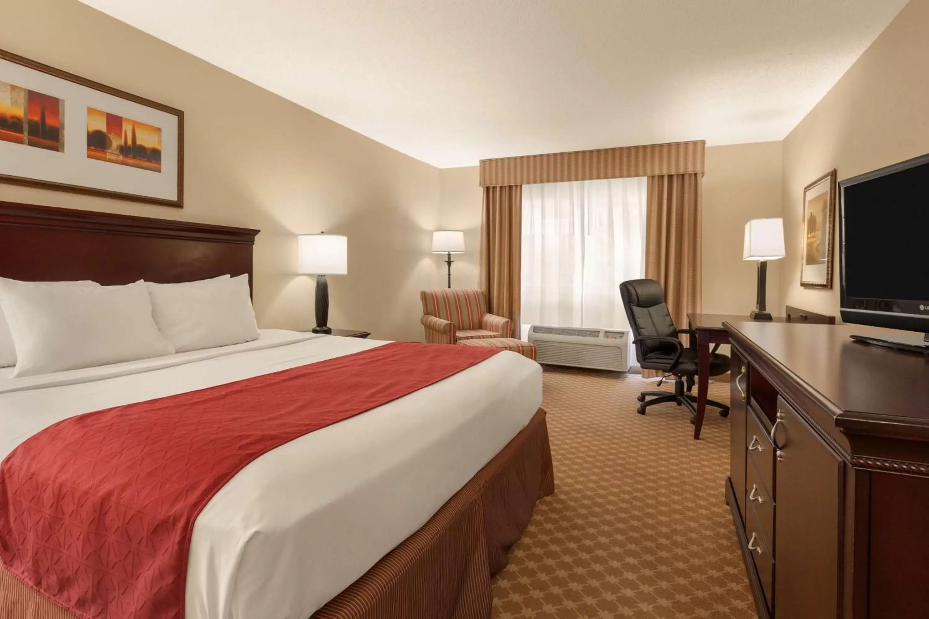 Photo of the whole room, Bed in Country Inn & Suites by Radisson, Doswell (Kings Dominion), VA