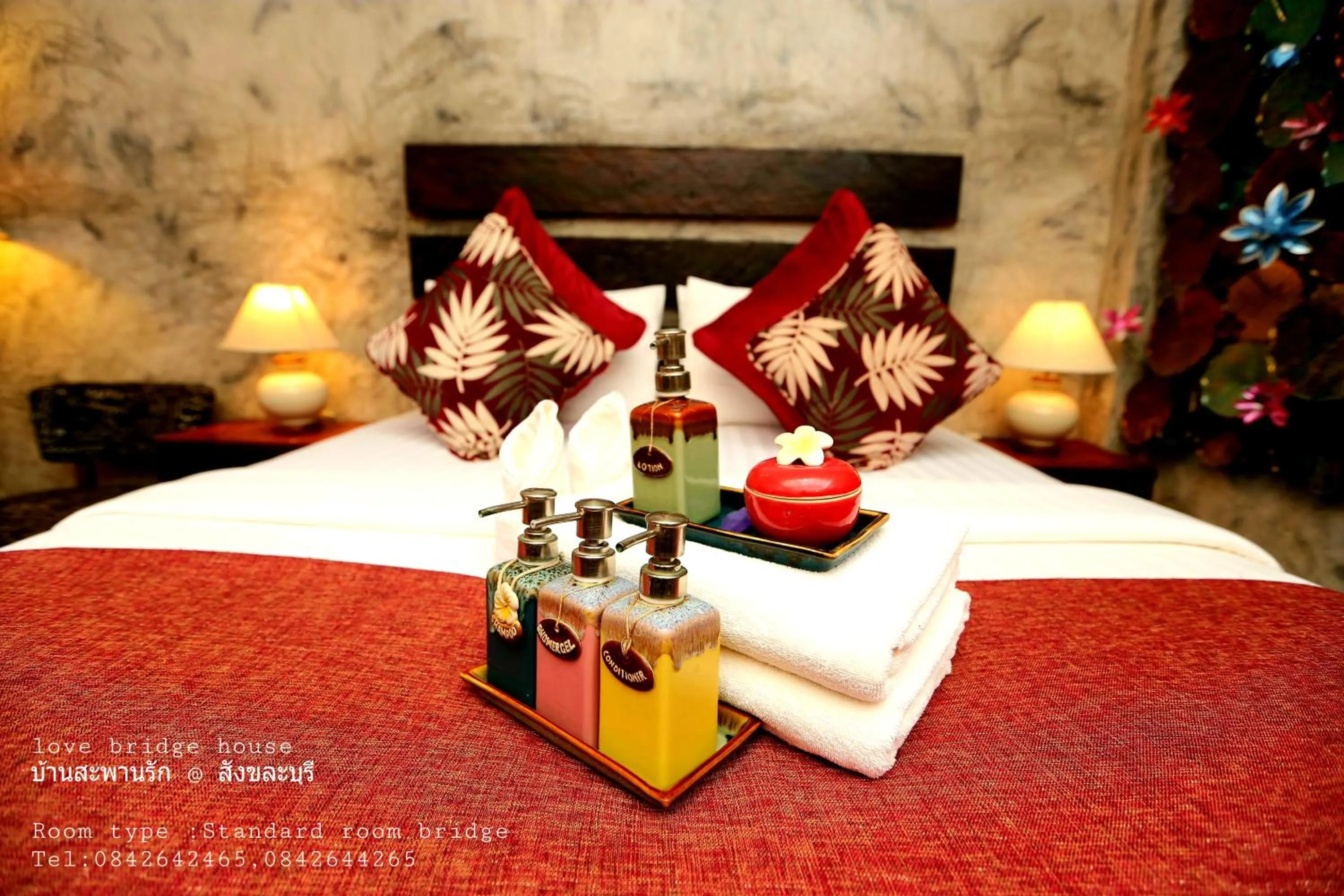 Bed in Love Bridge House บ้านสะพานรัก