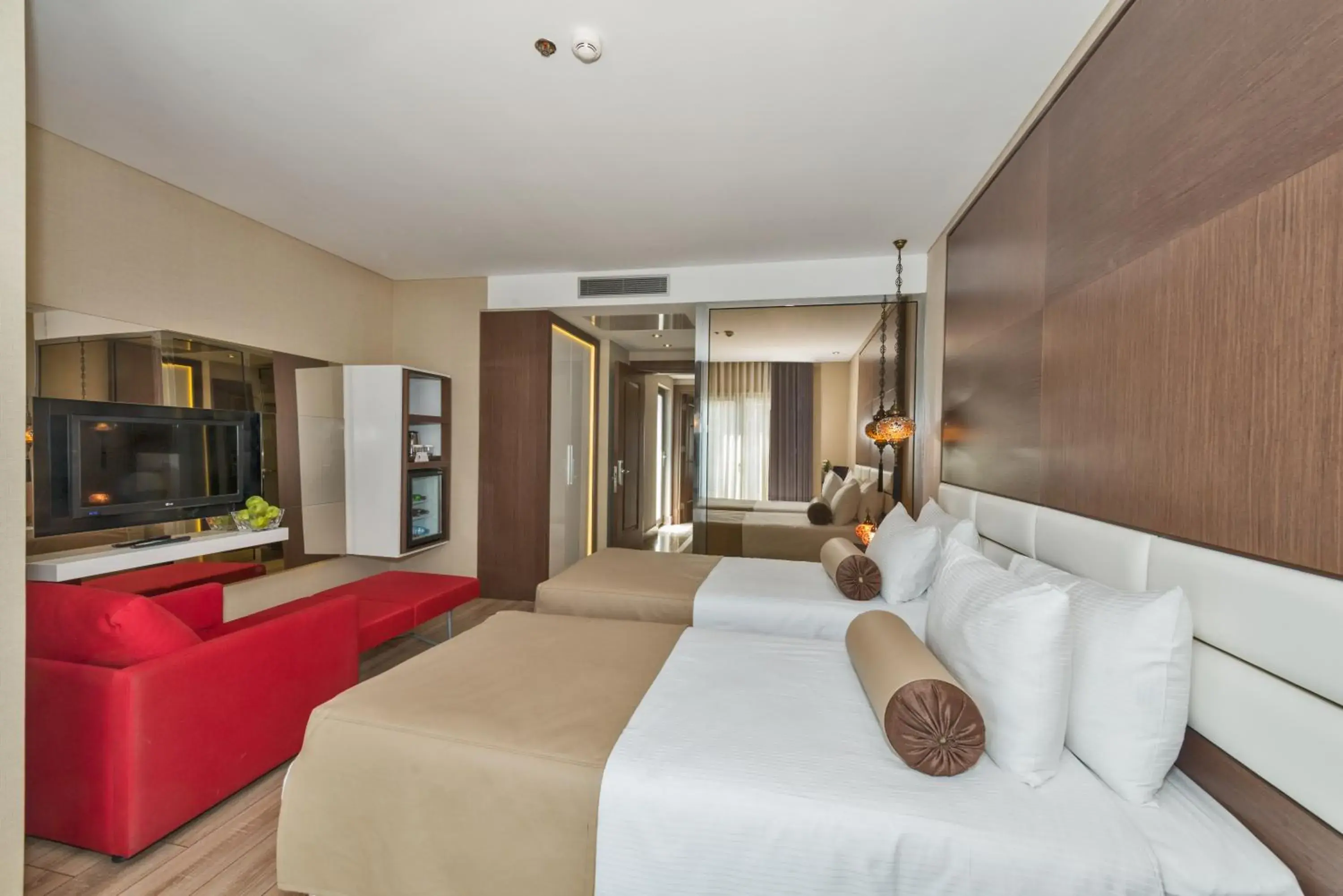 Superior Double or Twin Room with Free Shuttle to Taksim in Istanbul Dora Hotel