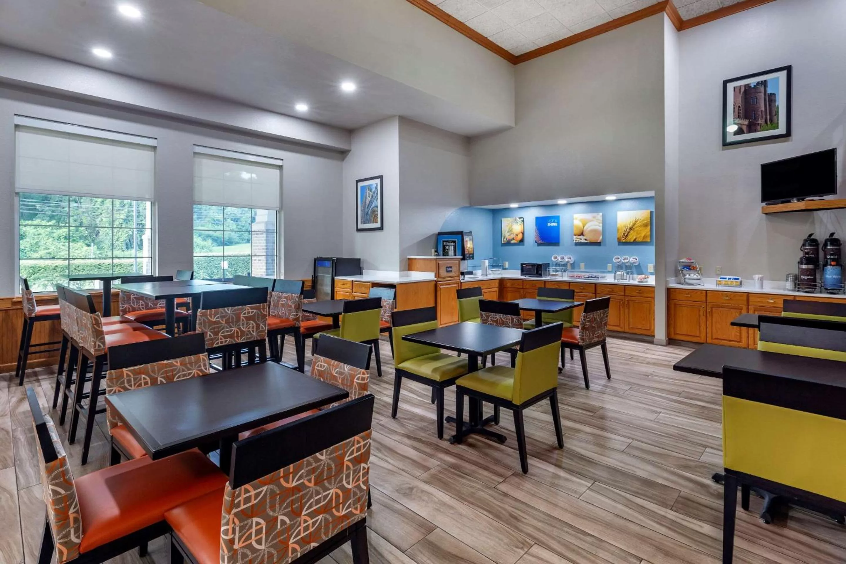 Restaurant/places to eat in Comfort Inn Griswold