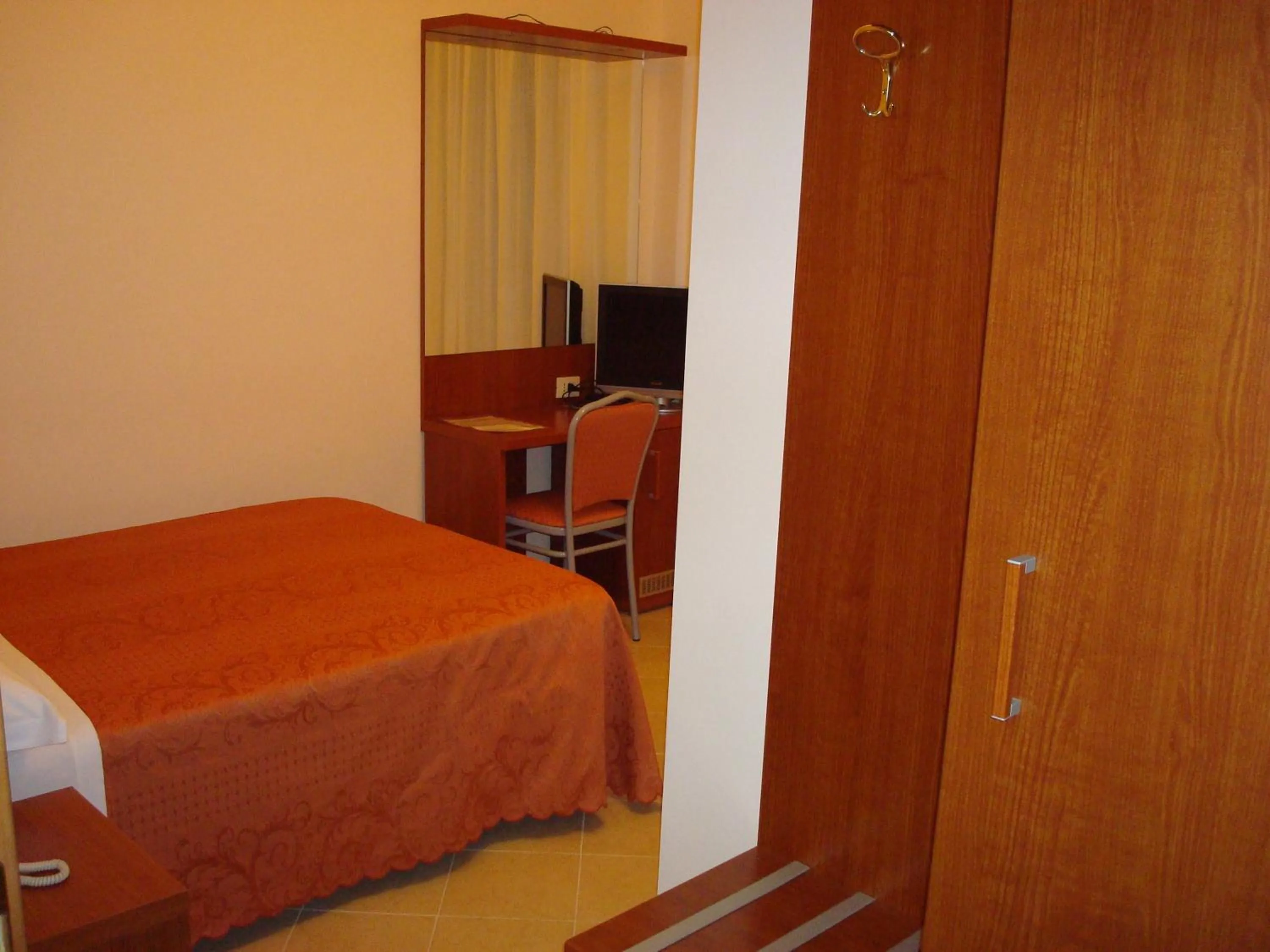 Decorative detail, Bed in Hotel Priscilla